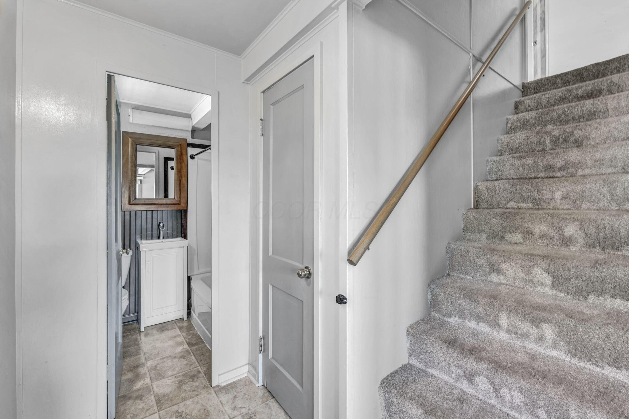 246 Kenmore Avenue Property Photo 14