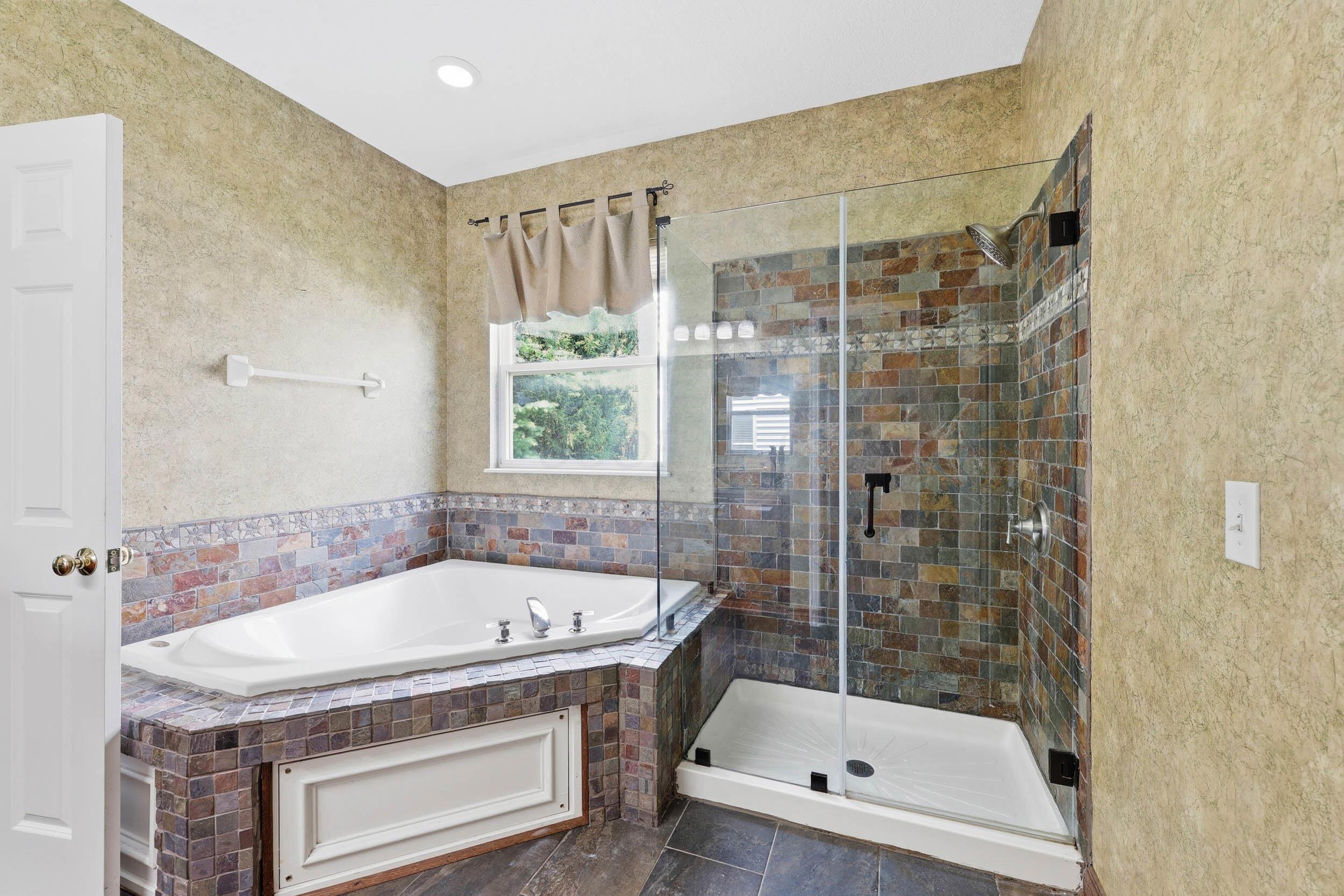 6981 Upper Cambridge Way Property Photo 20