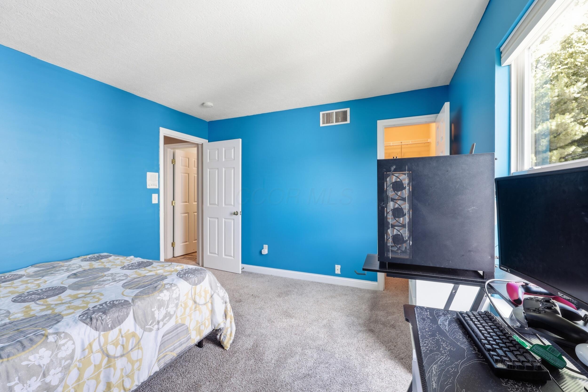 6981 Upper Cambridge Way Property Photo 29