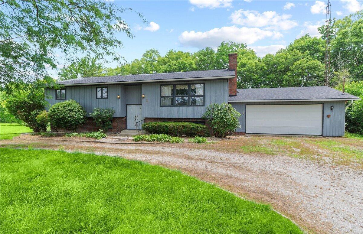 900 Forest Hill Drive Property Photo 1