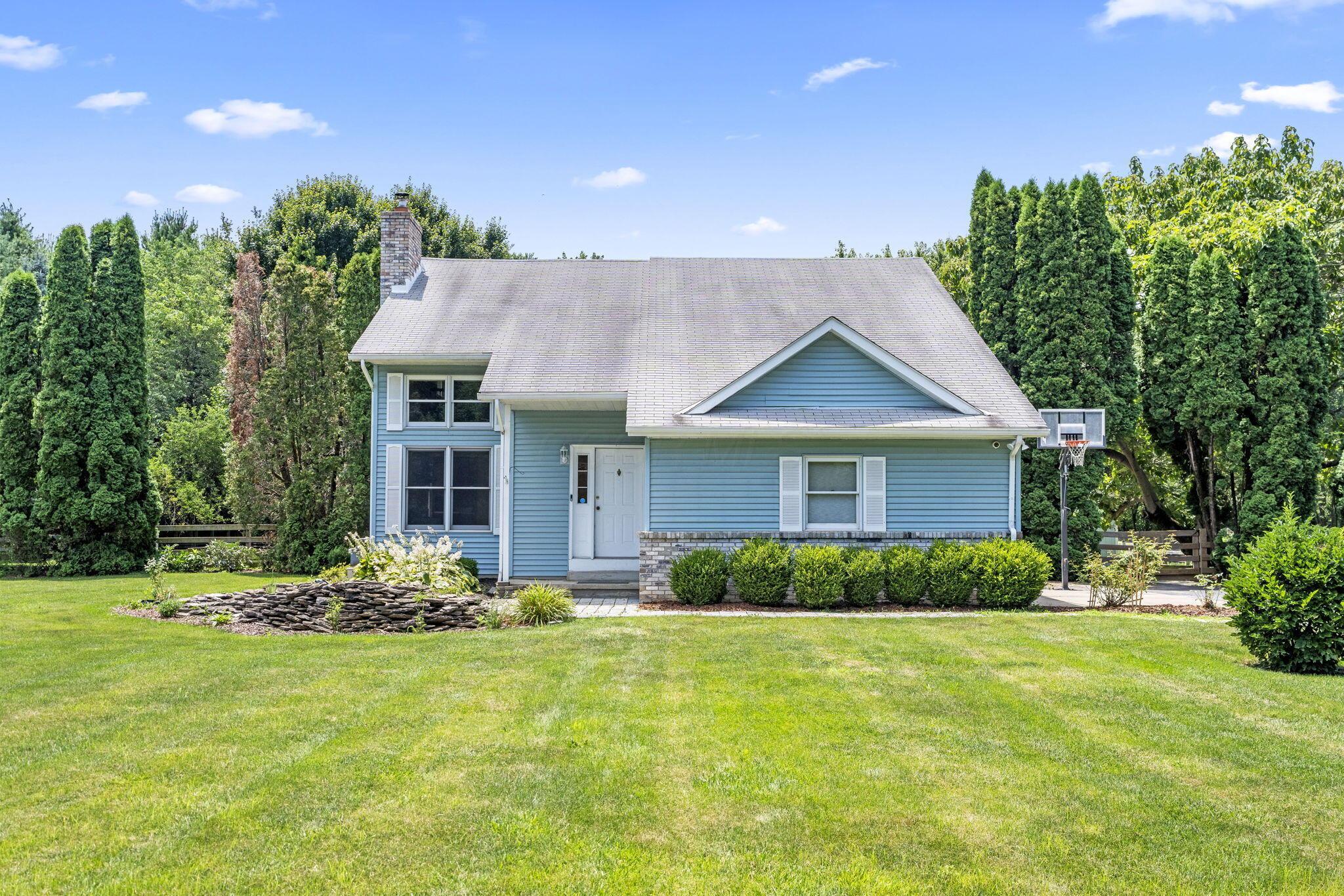 1205 Holton Road Property Photo