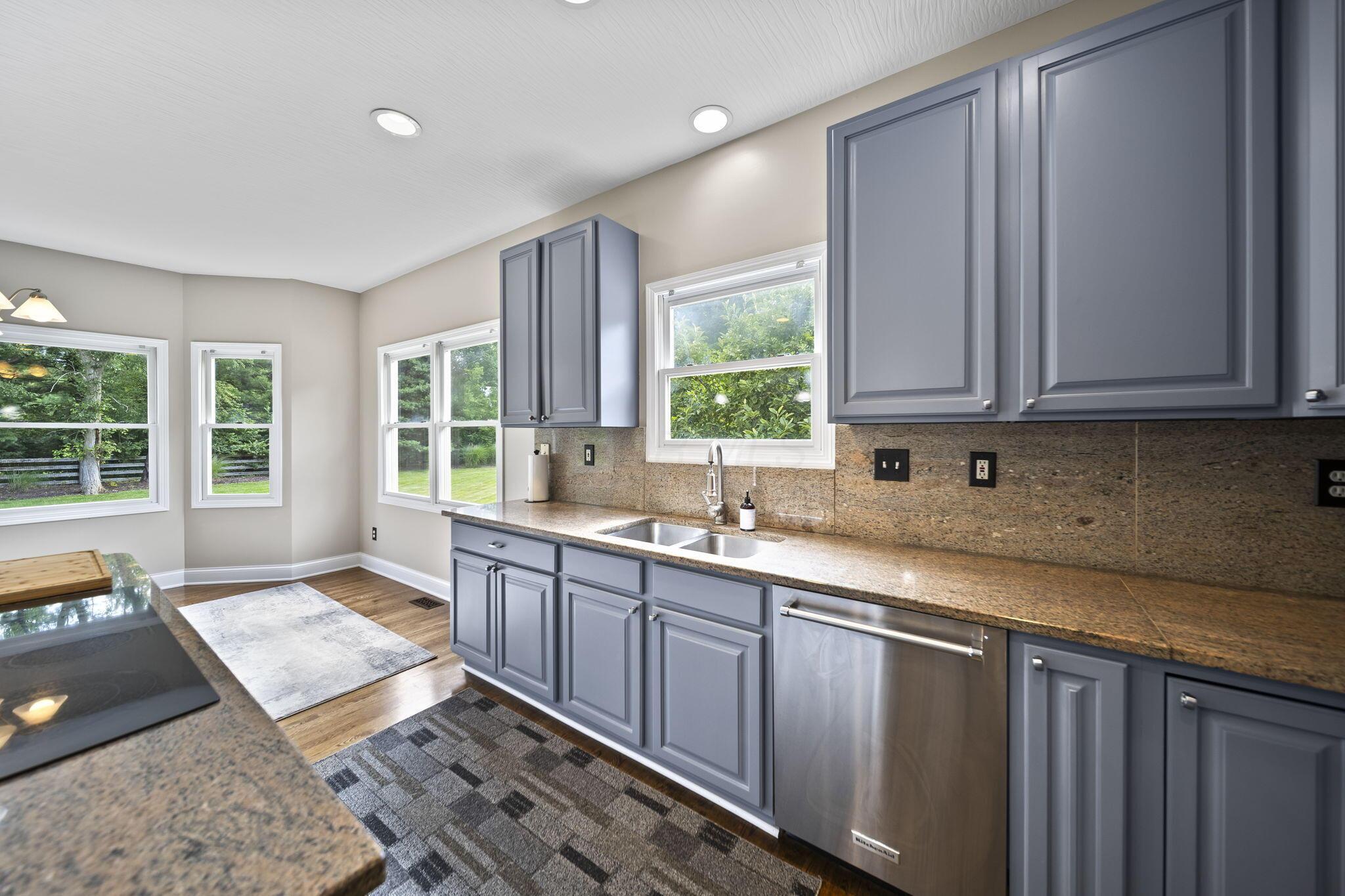 2679 Red Robin Way Property Photo 8