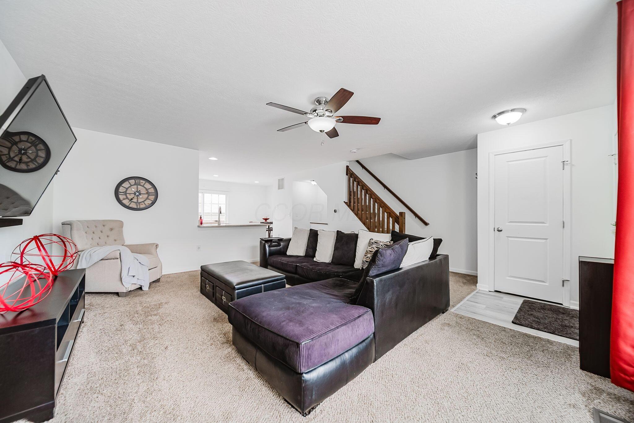6186 Needletail Road Property Photo 4