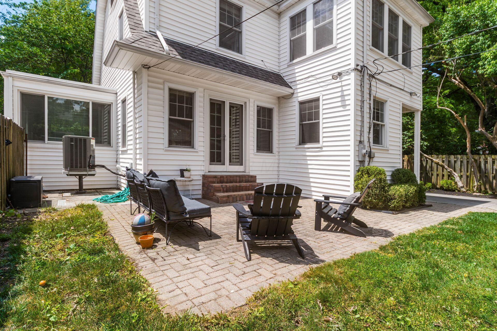 30 S Dawson Avenue Property Photo 6