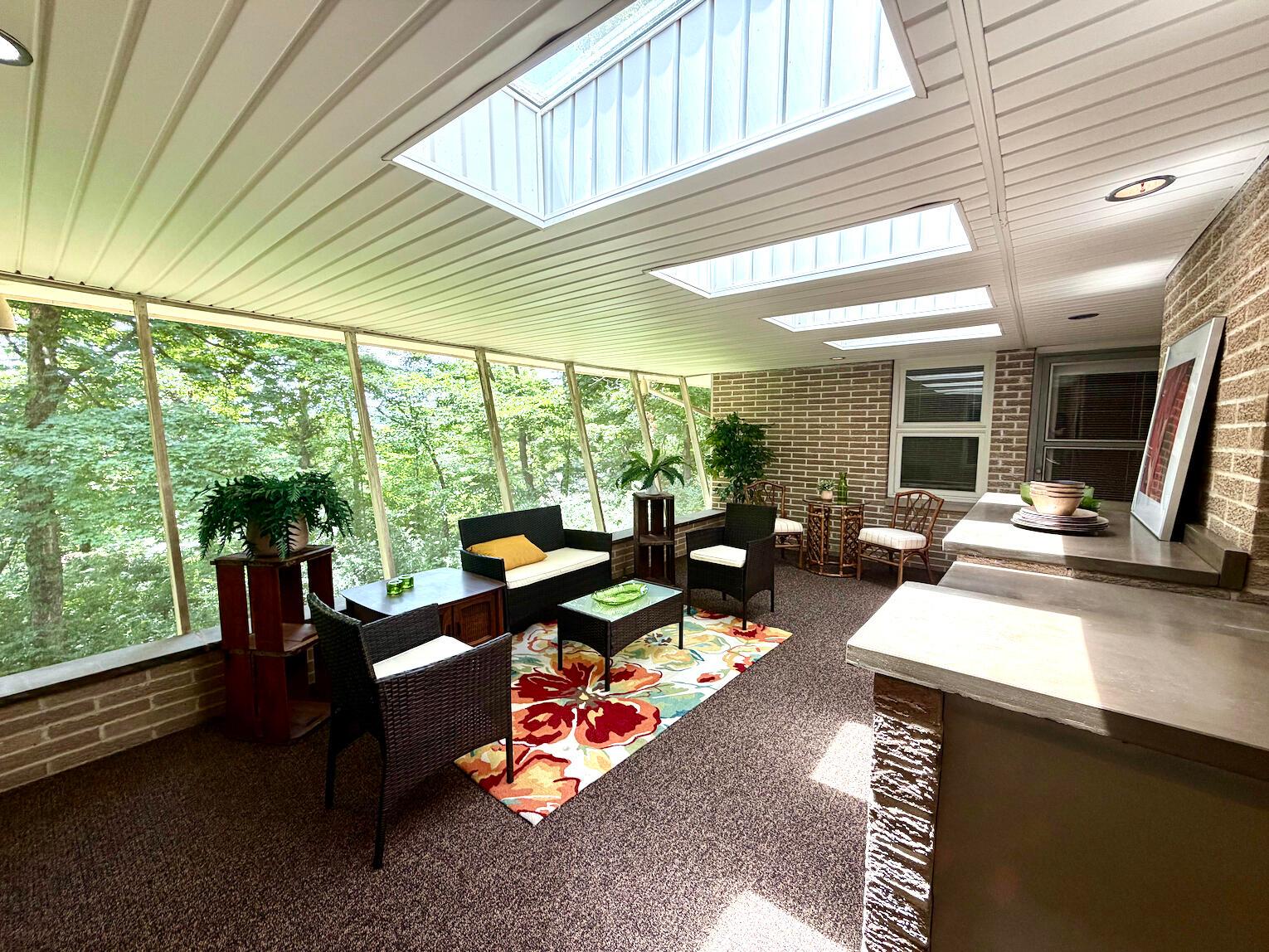 348 Shannon Drive Property Photo 15