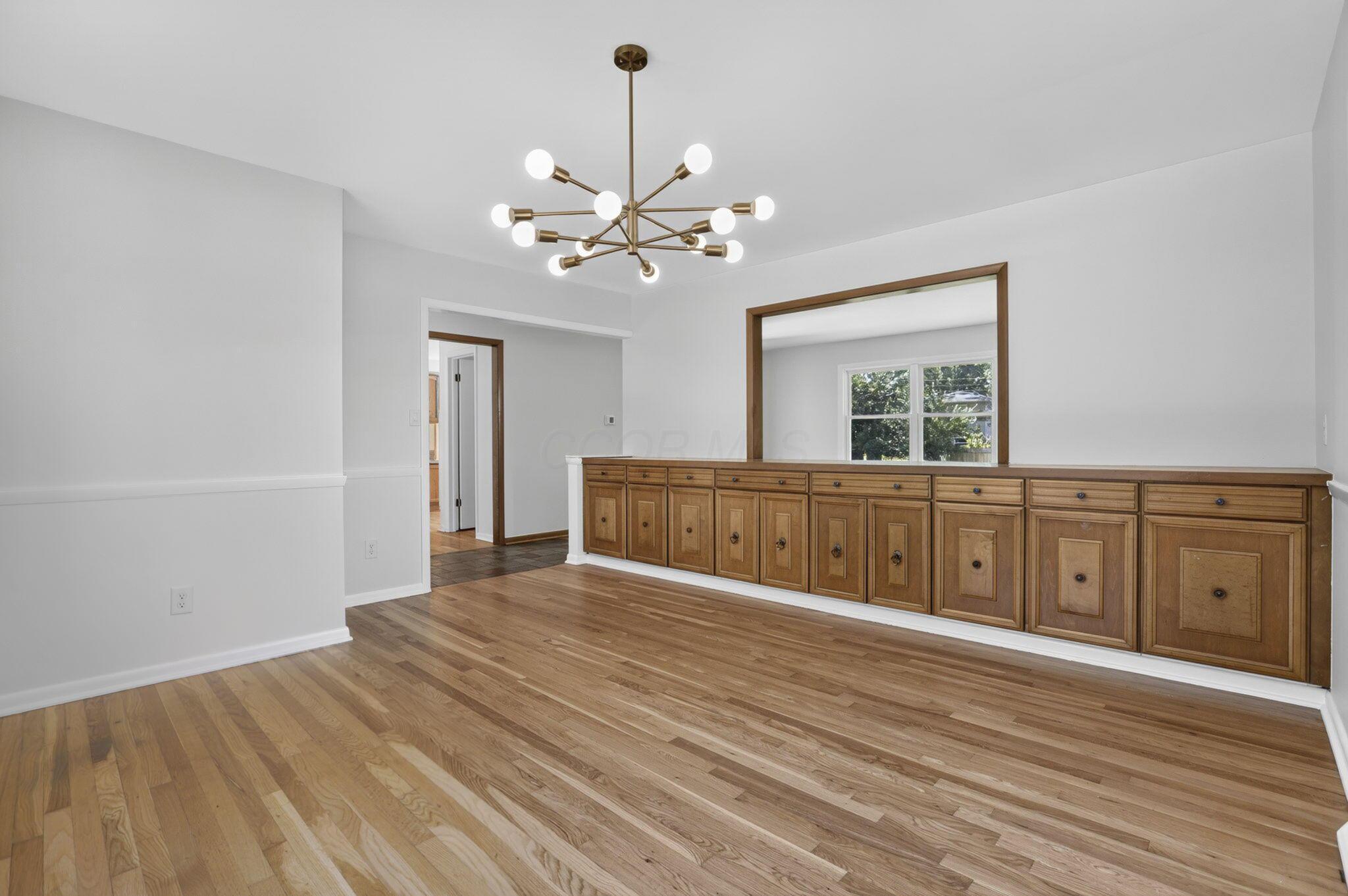 201 Chaucer Court Property Photo 7