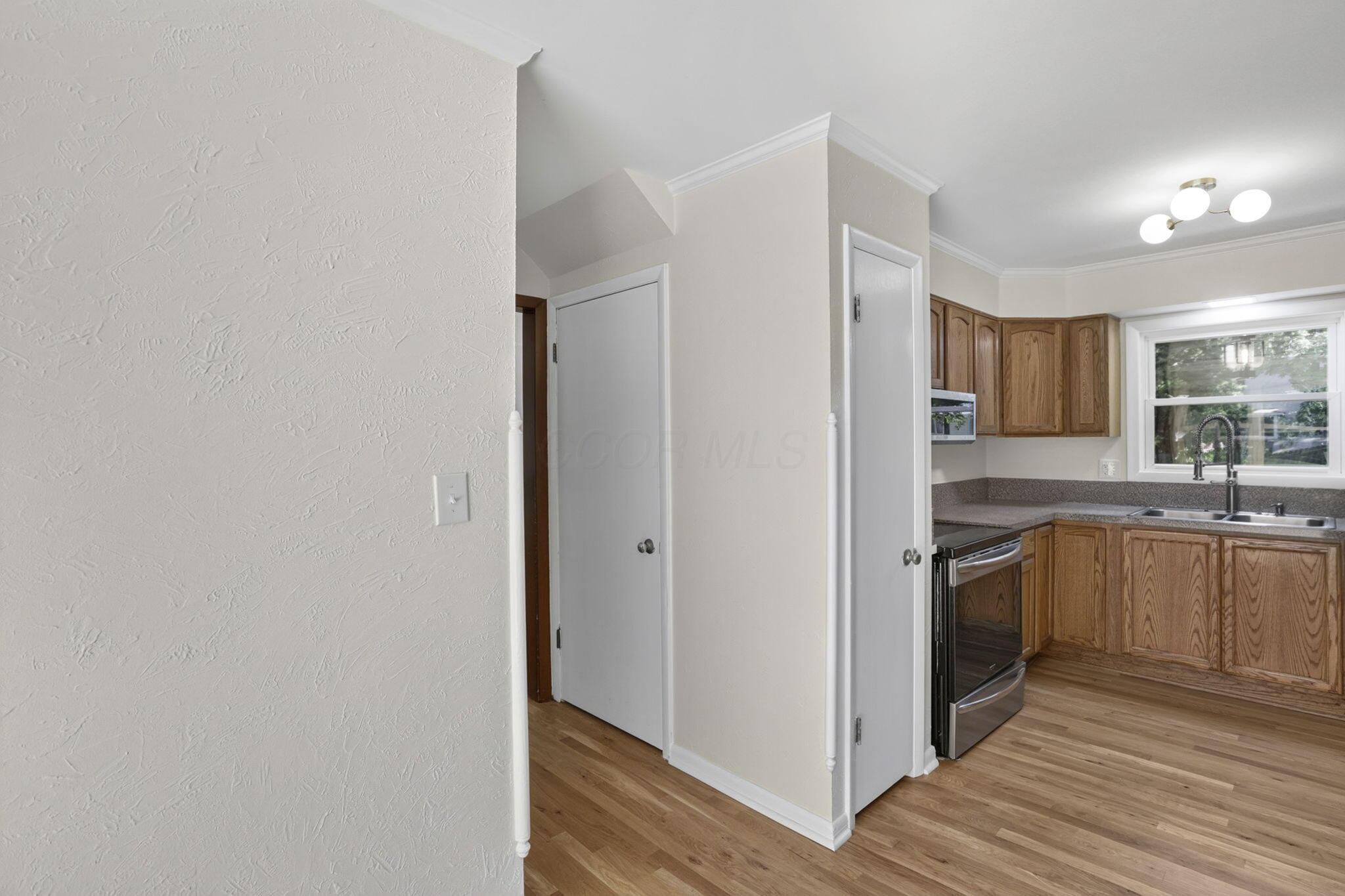 201 Chaucer Court Property Photo 17