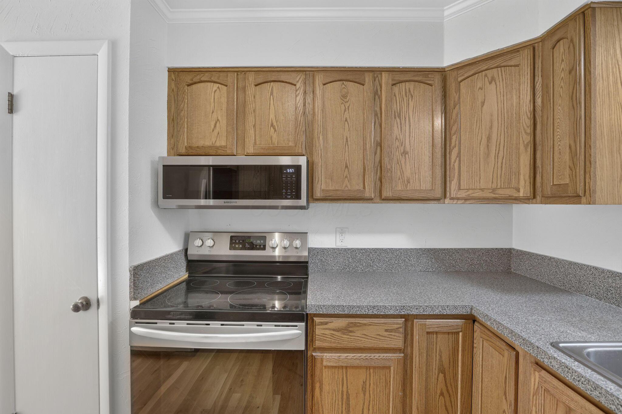 201 Chaucer Court Property Photo 22