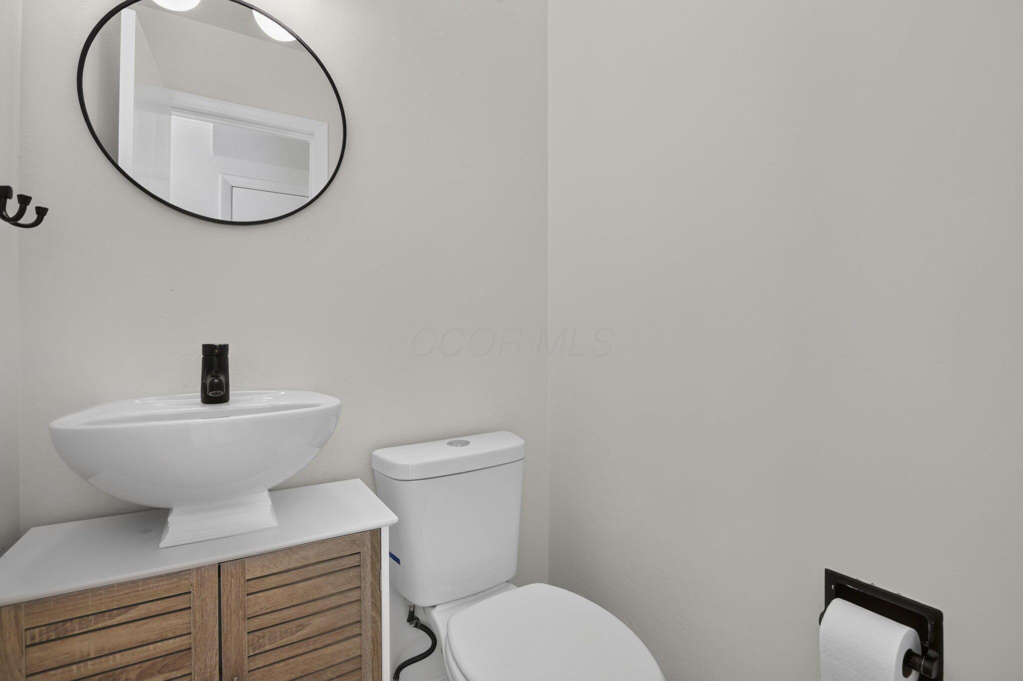 201 Chaucer Court Property Photo 28