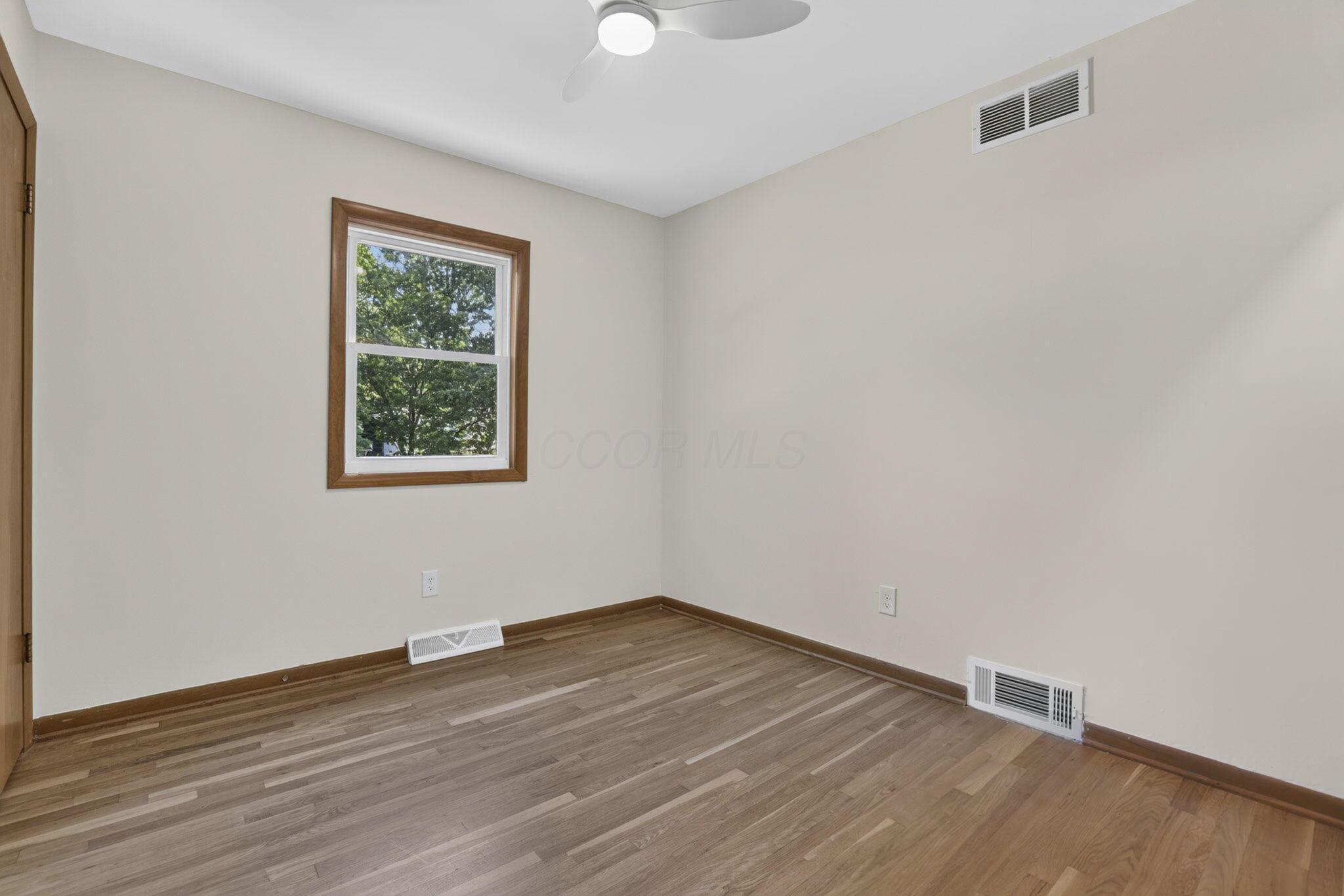 201 Chaucer Court Property Photo 29