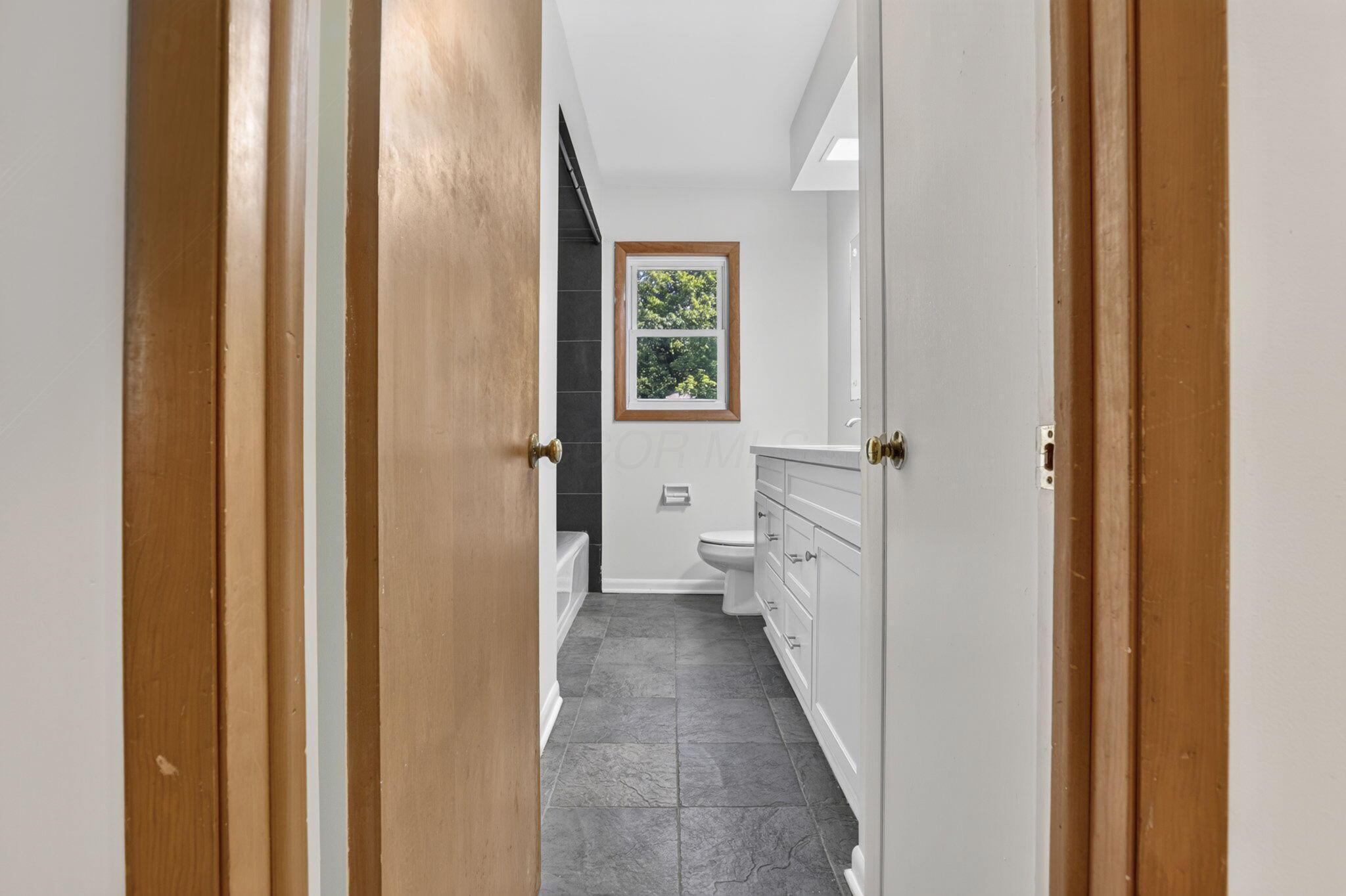 201 Chaucer Court Property Photo 44
