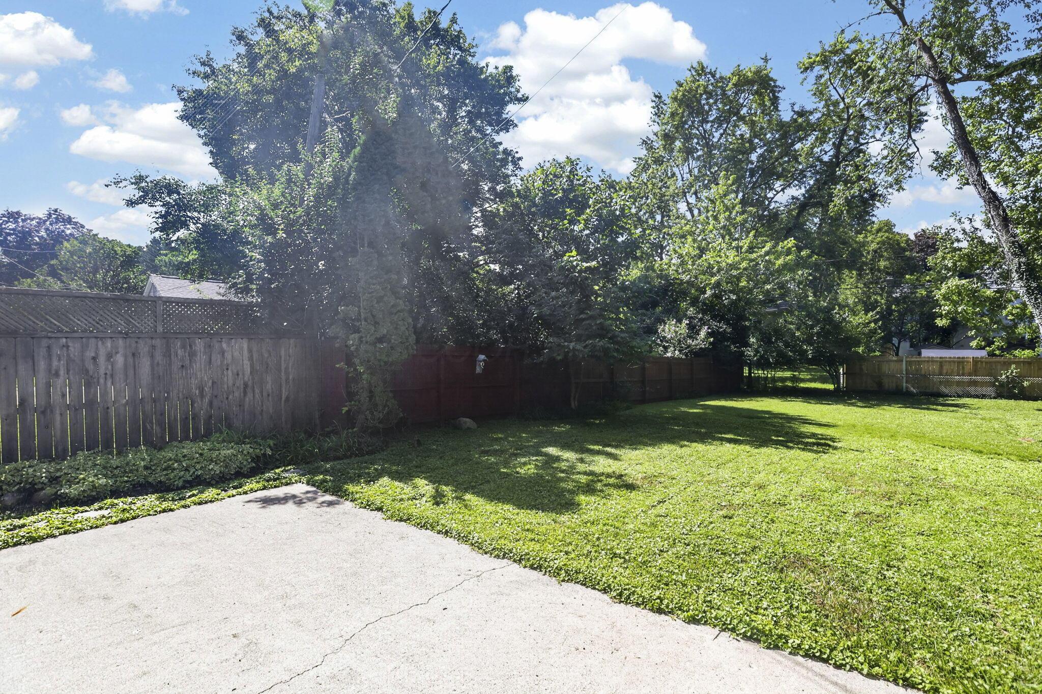 201 Chaucer Court Property Photo 59