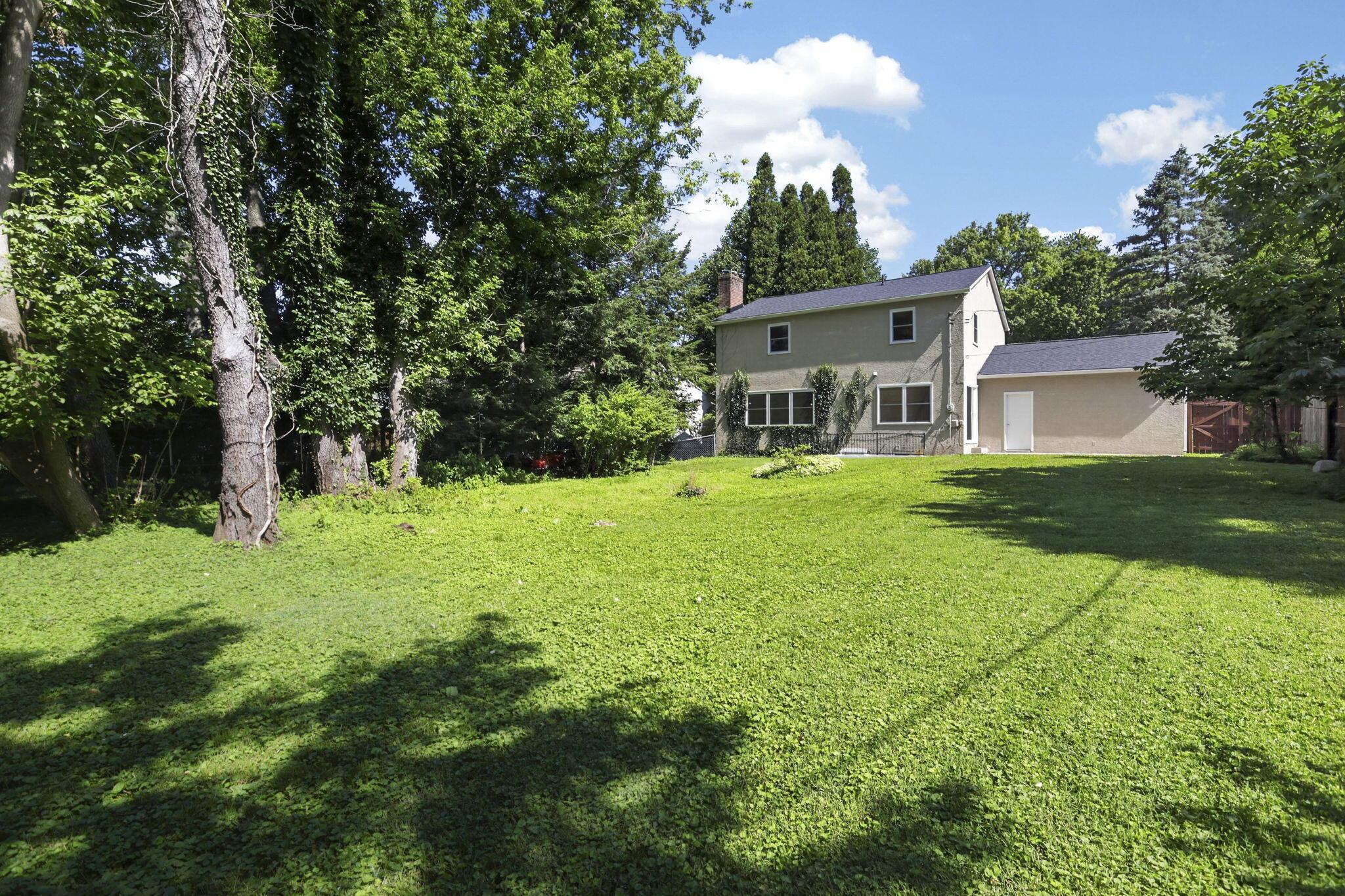 201 Chaucer Court Property Photo 61
