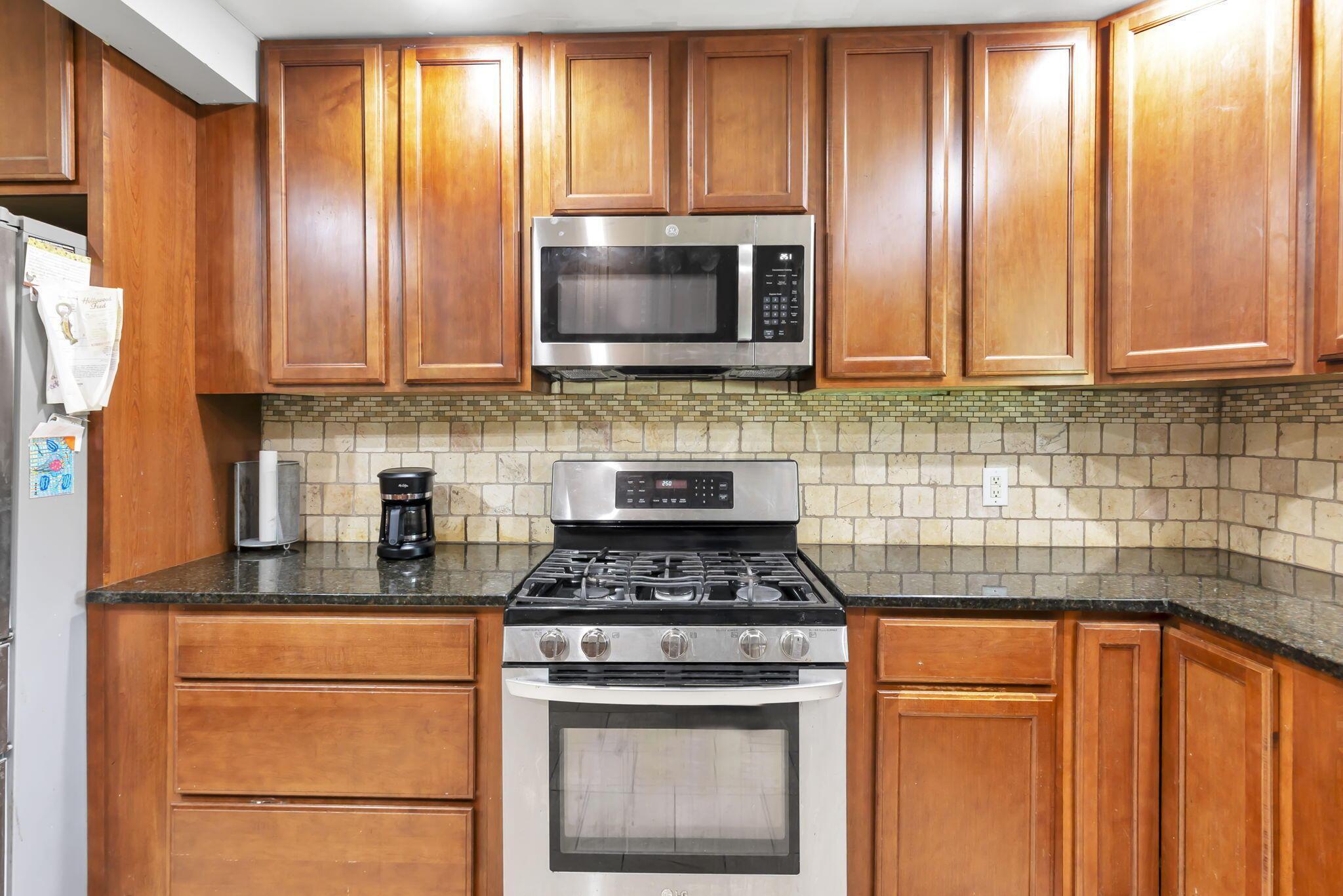 521 E Johnstown Road Property Photo 12