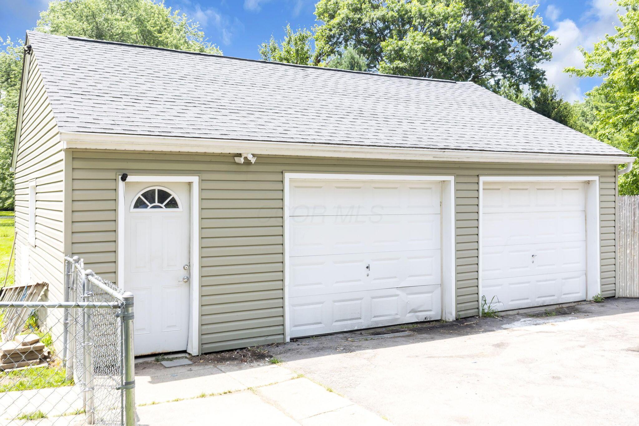 521 E Johnstown Road Property Photo 31