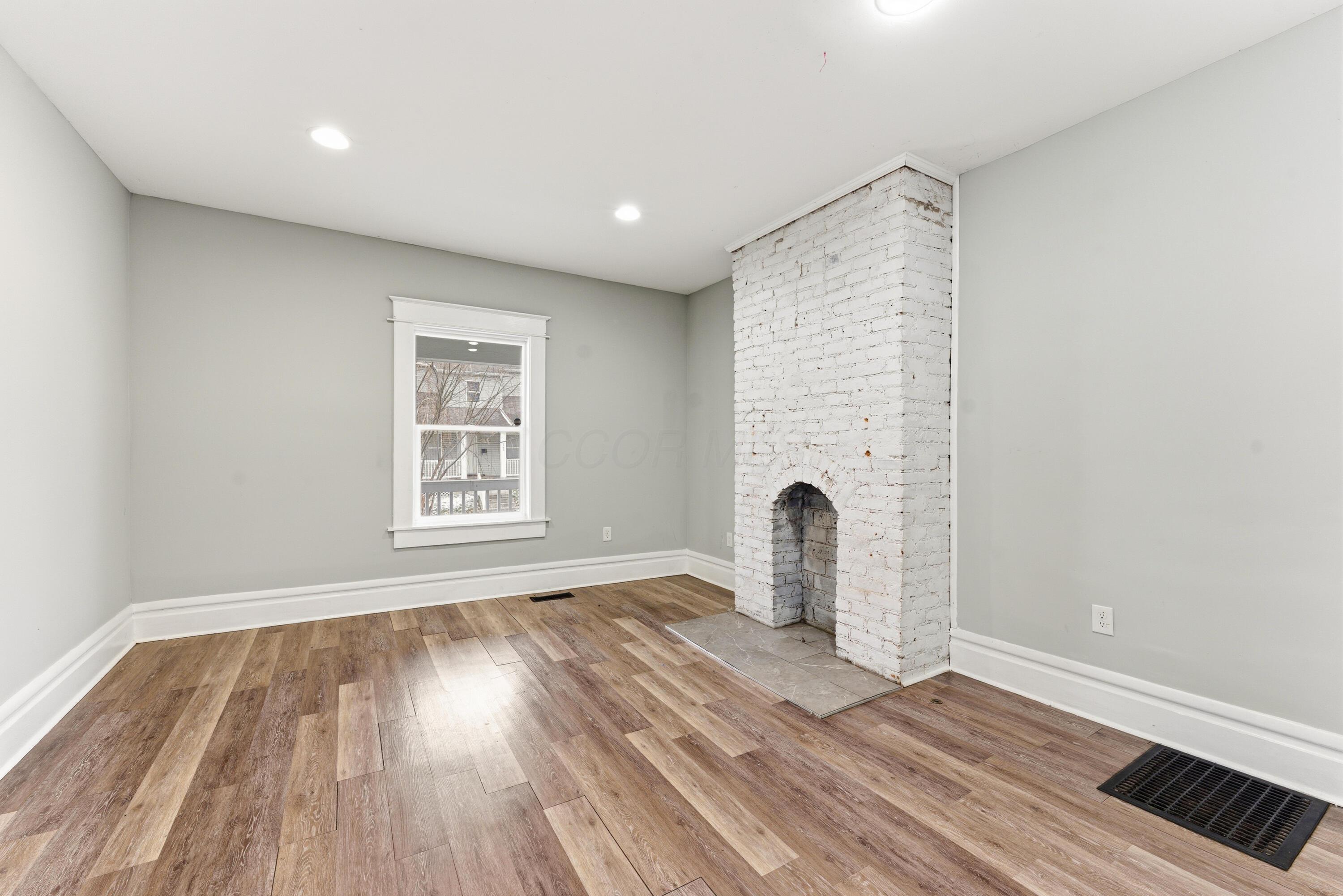 205 S Princeton Avenue Property Photo 8