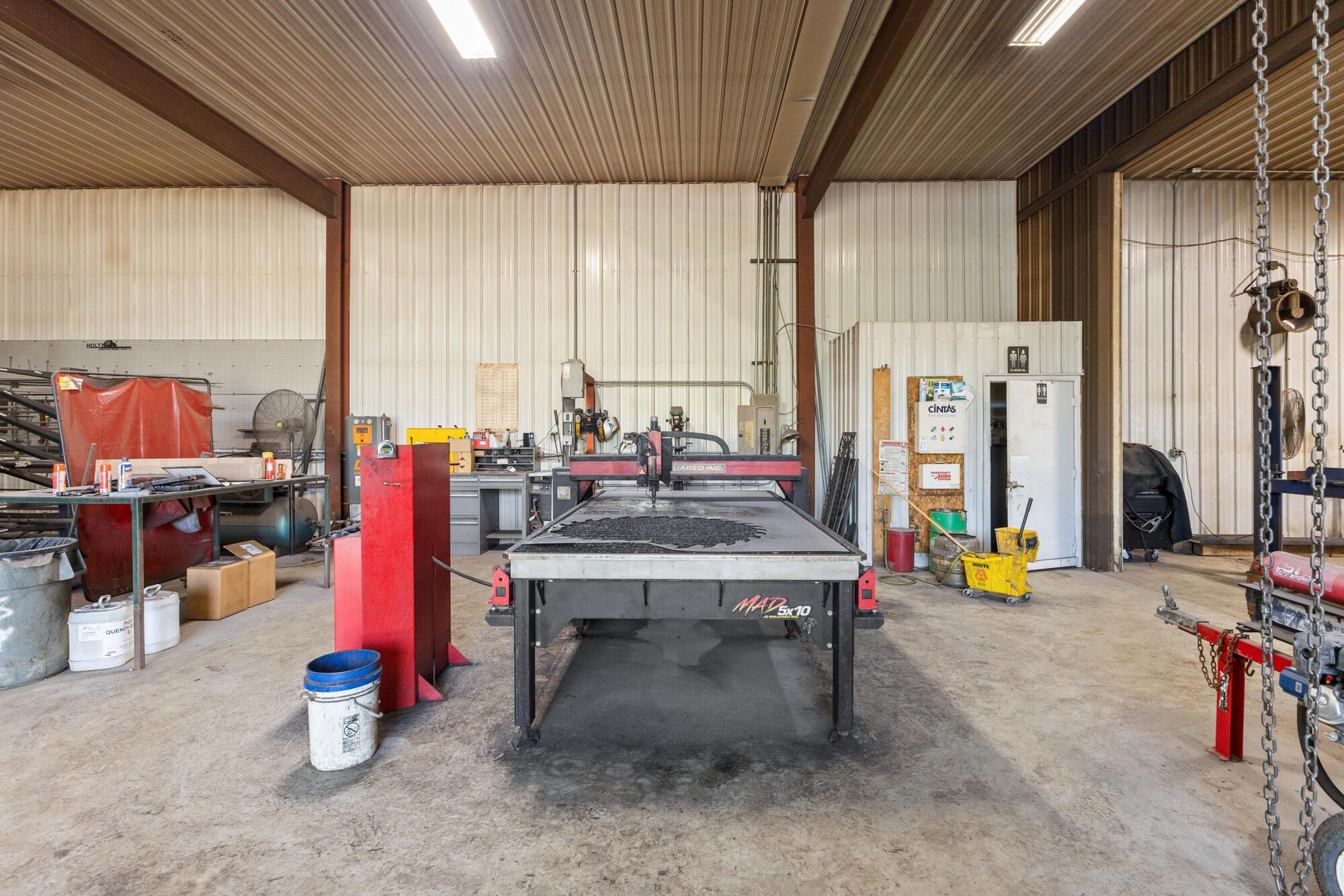 37062 Hocking Drive Property Photo 10