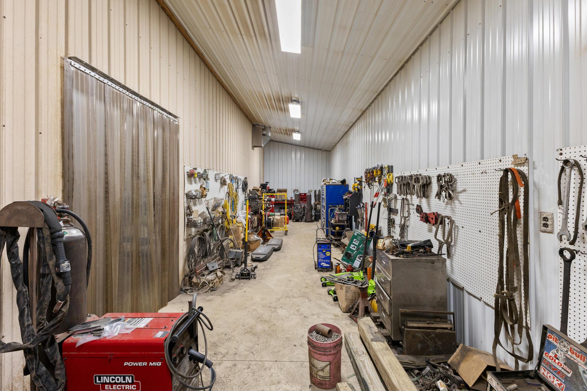 37062 Hocking Drive Property Photo 21