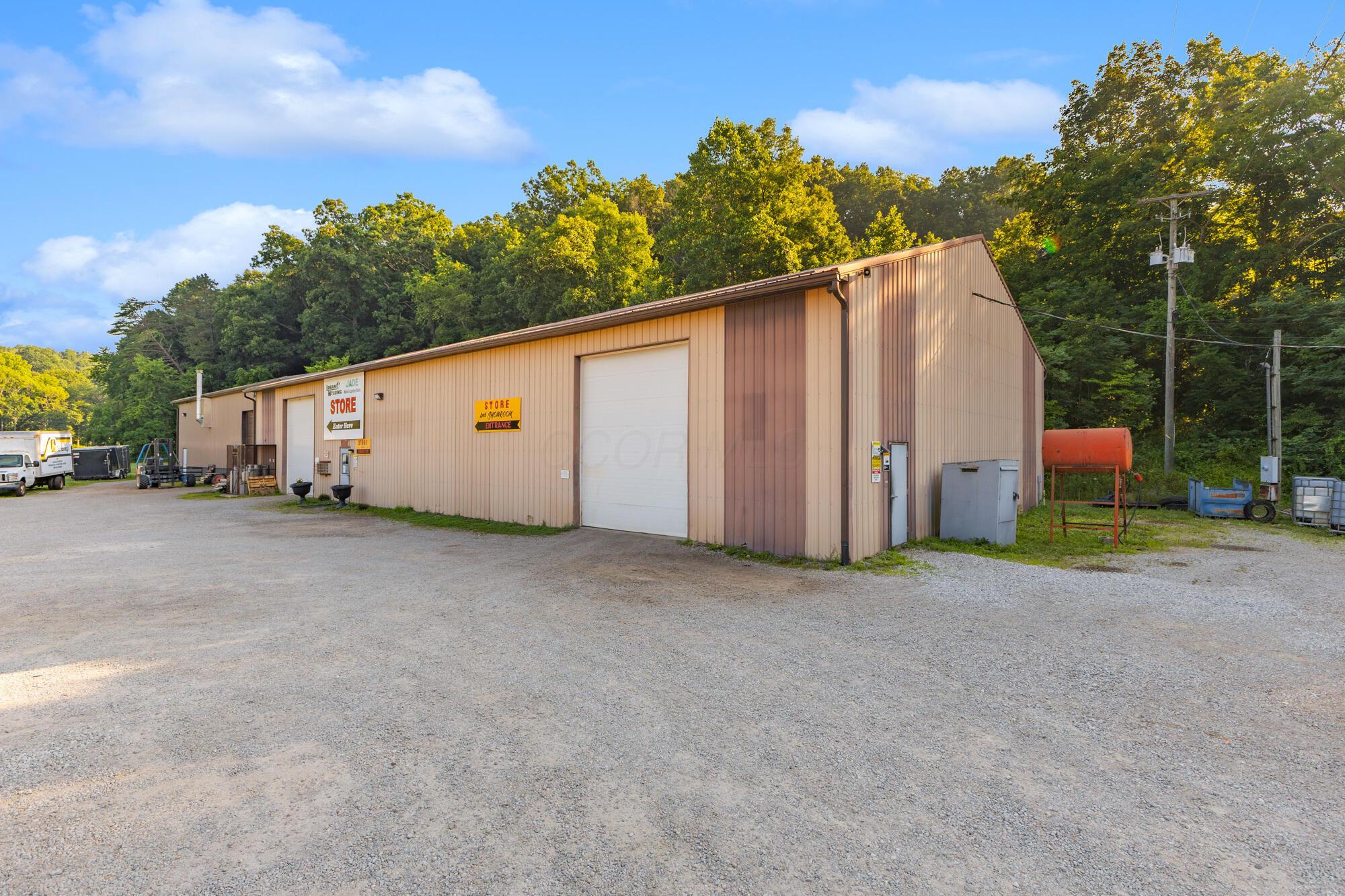 37062 Hocking Drive Property Photo 25