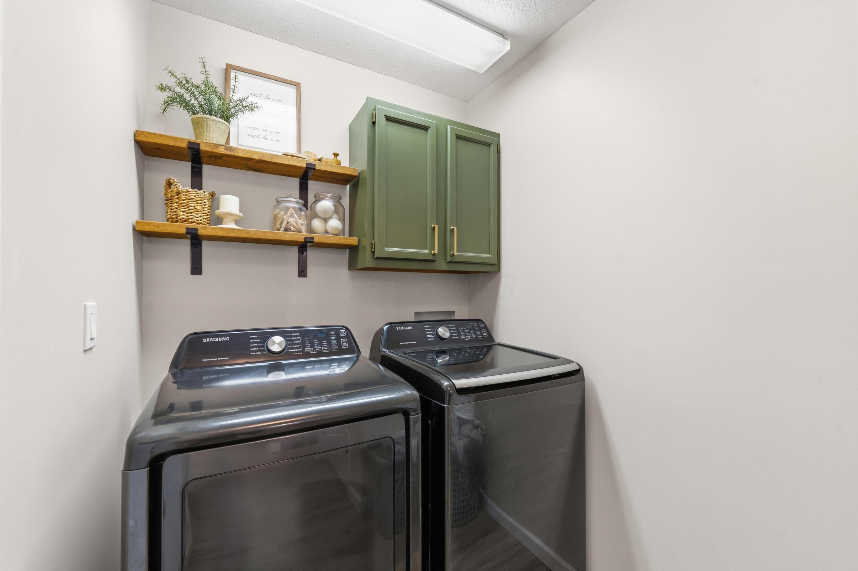 9043 Long Road Property Photo 14