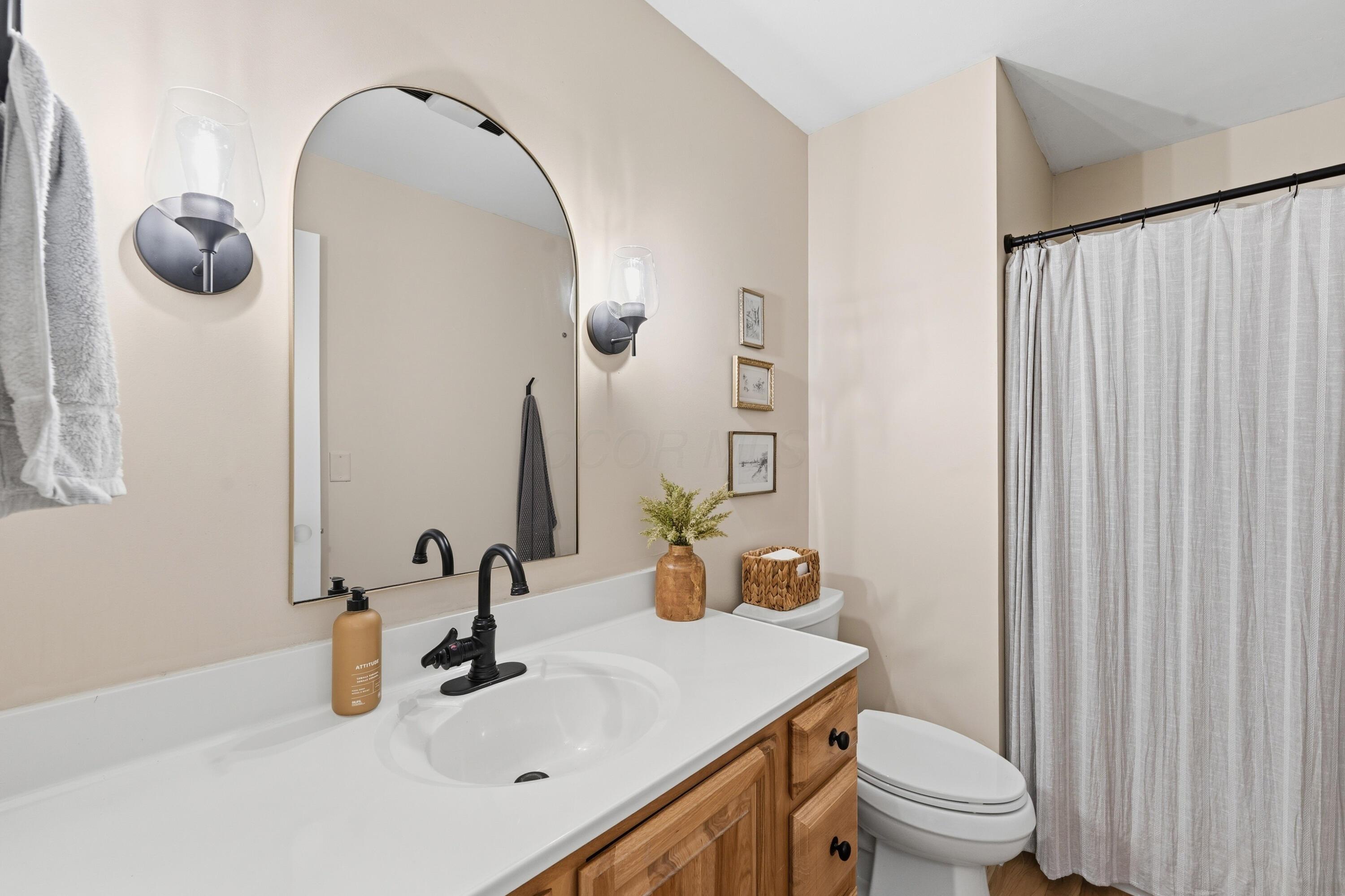 9043 Long Road Property Photo 15