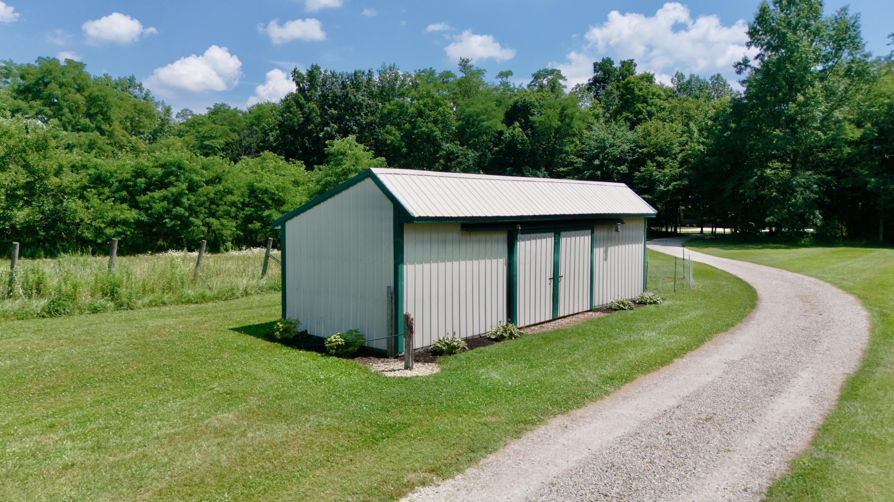 9043 Long Road Property Photo 29