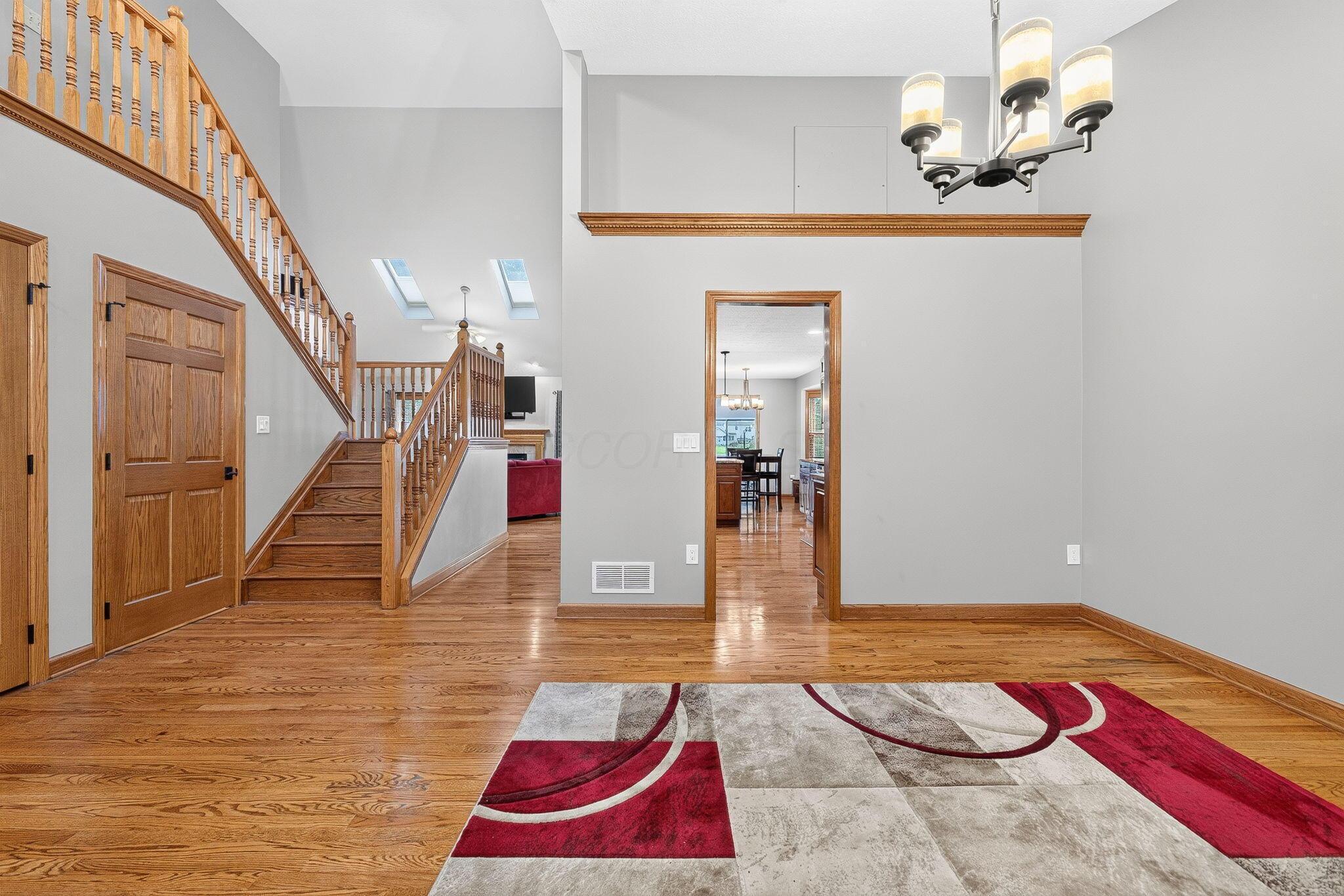 6655 Dietz Drive Property Photo 4