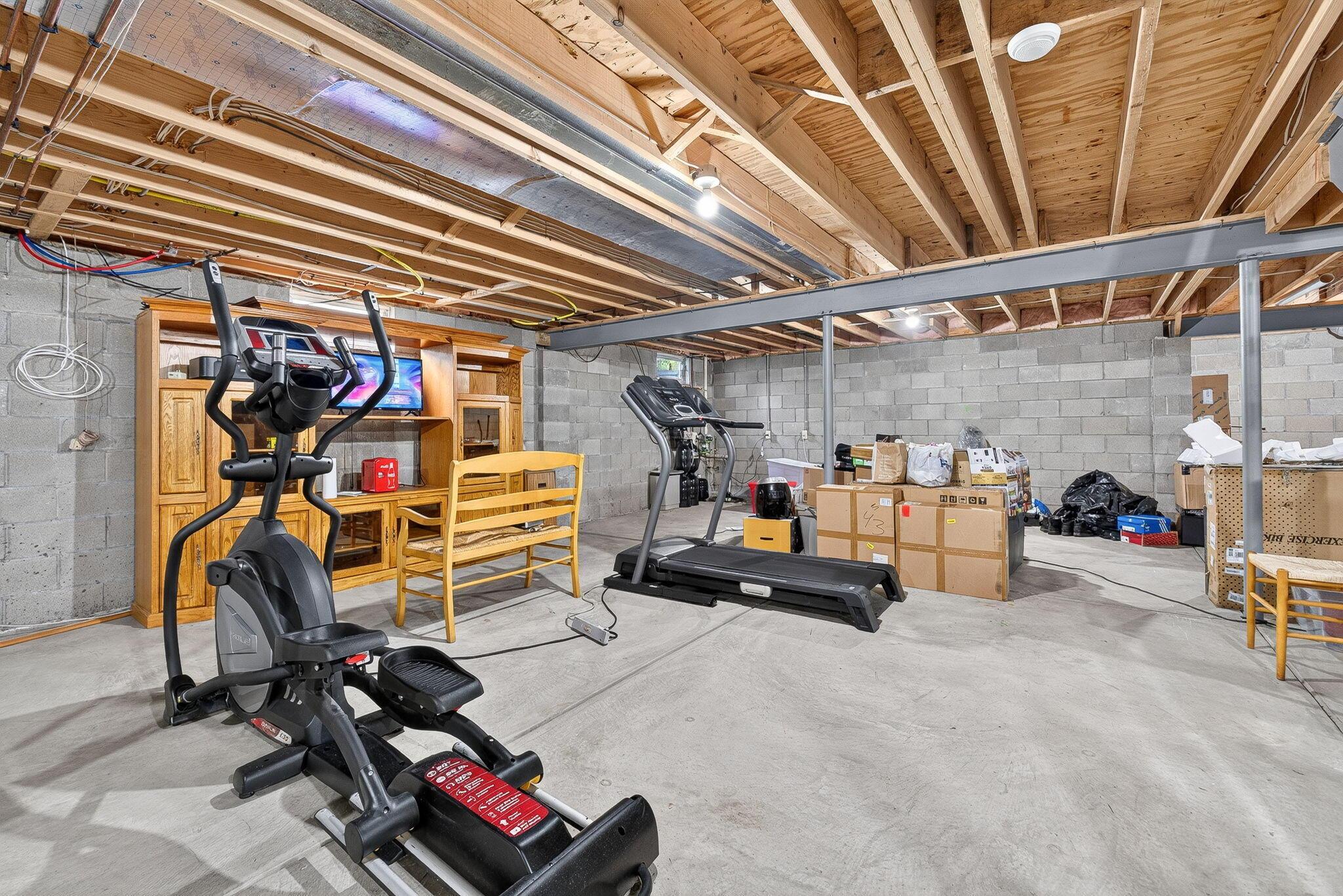 6655 Dietz Drive Property Photo 48