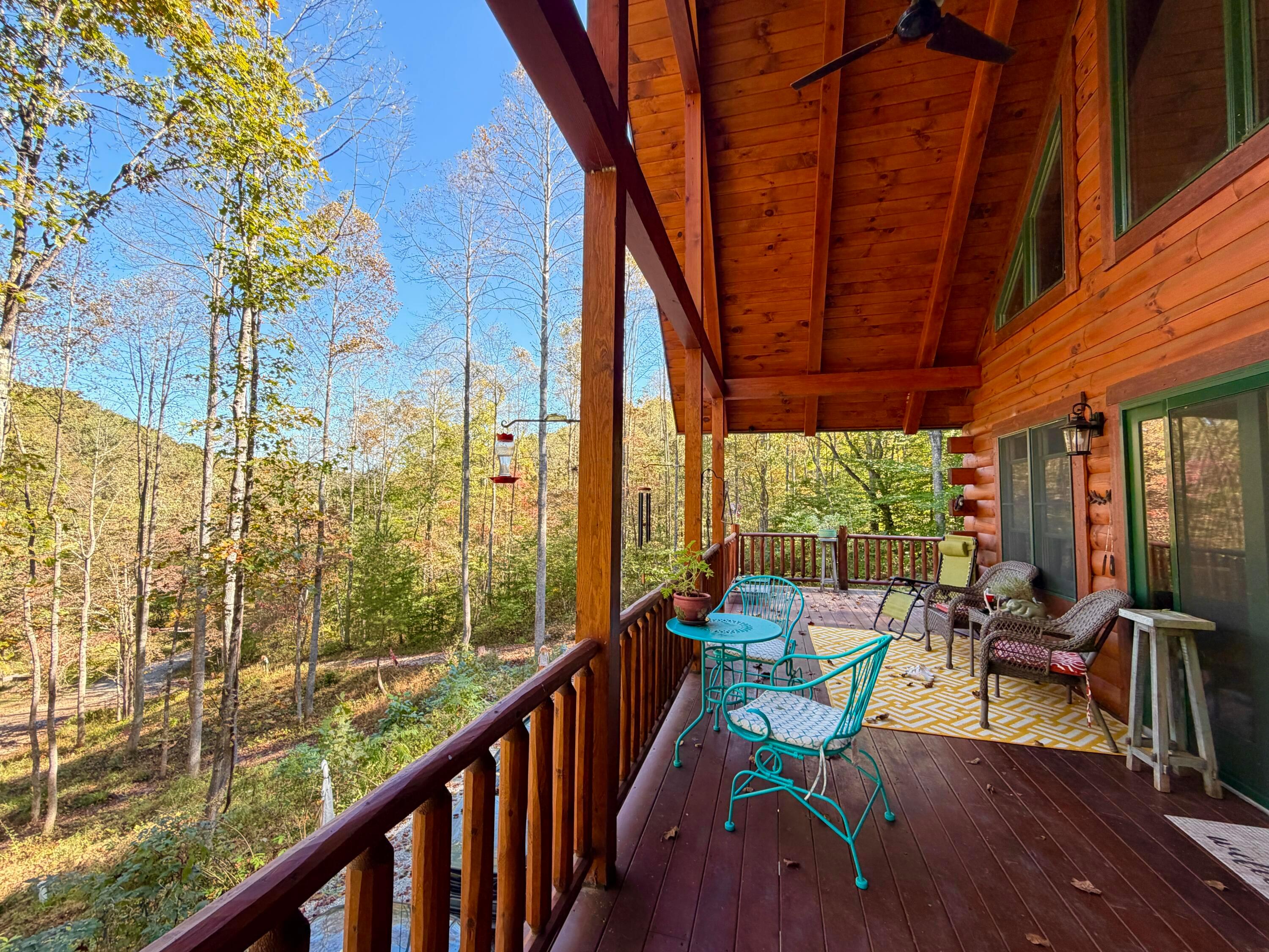 19479 Bogg Road Property Photo 10