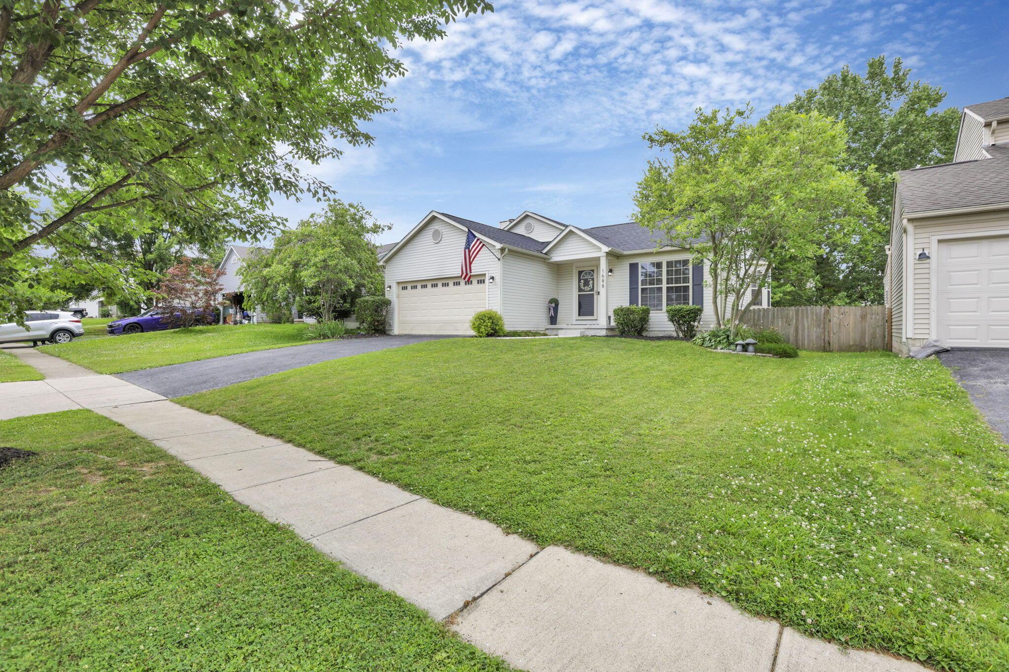 1688 Tecumseh Drive Property Photo 4