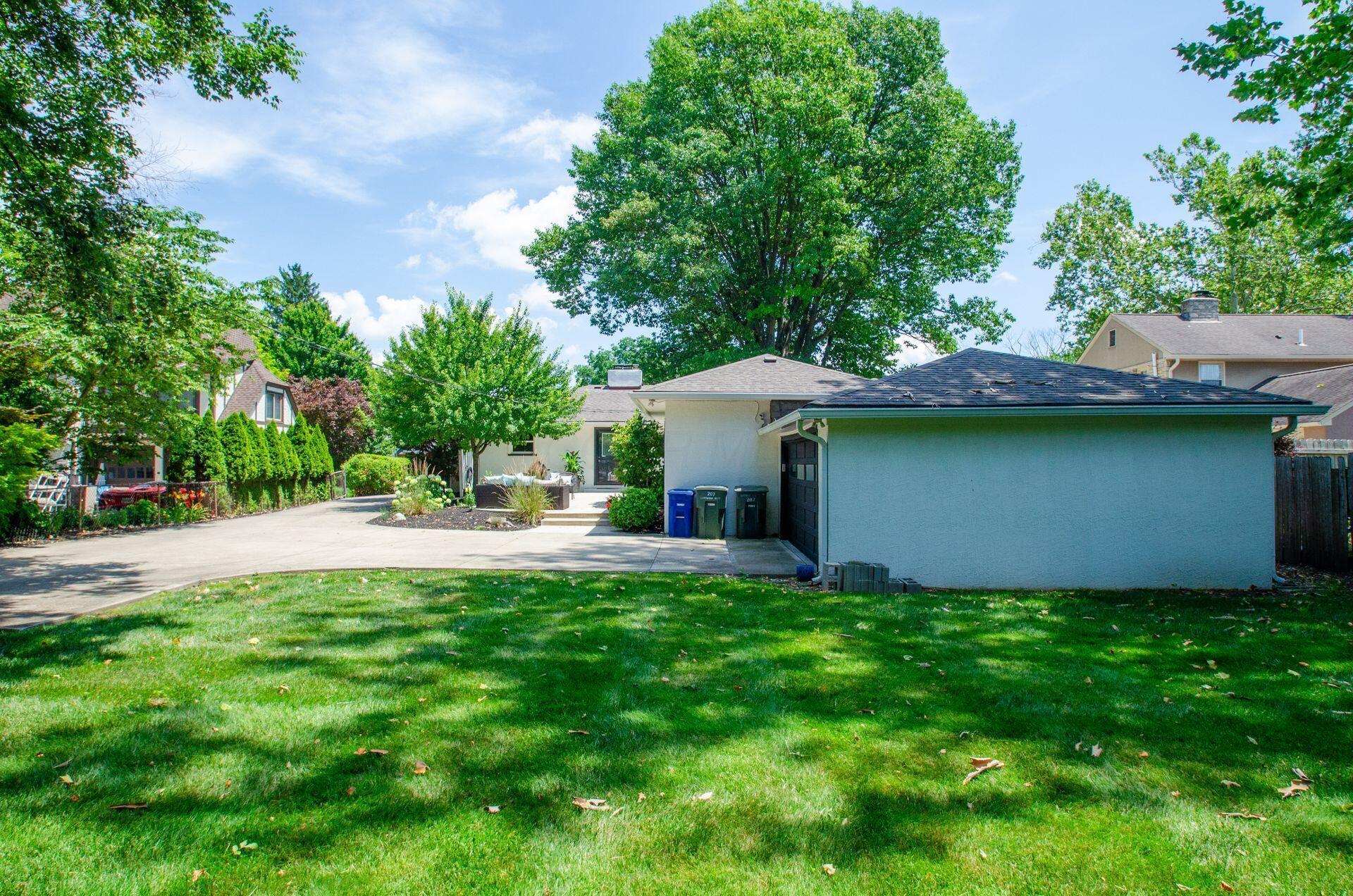 207 Eastmoor Boulevard Property Photo 38
