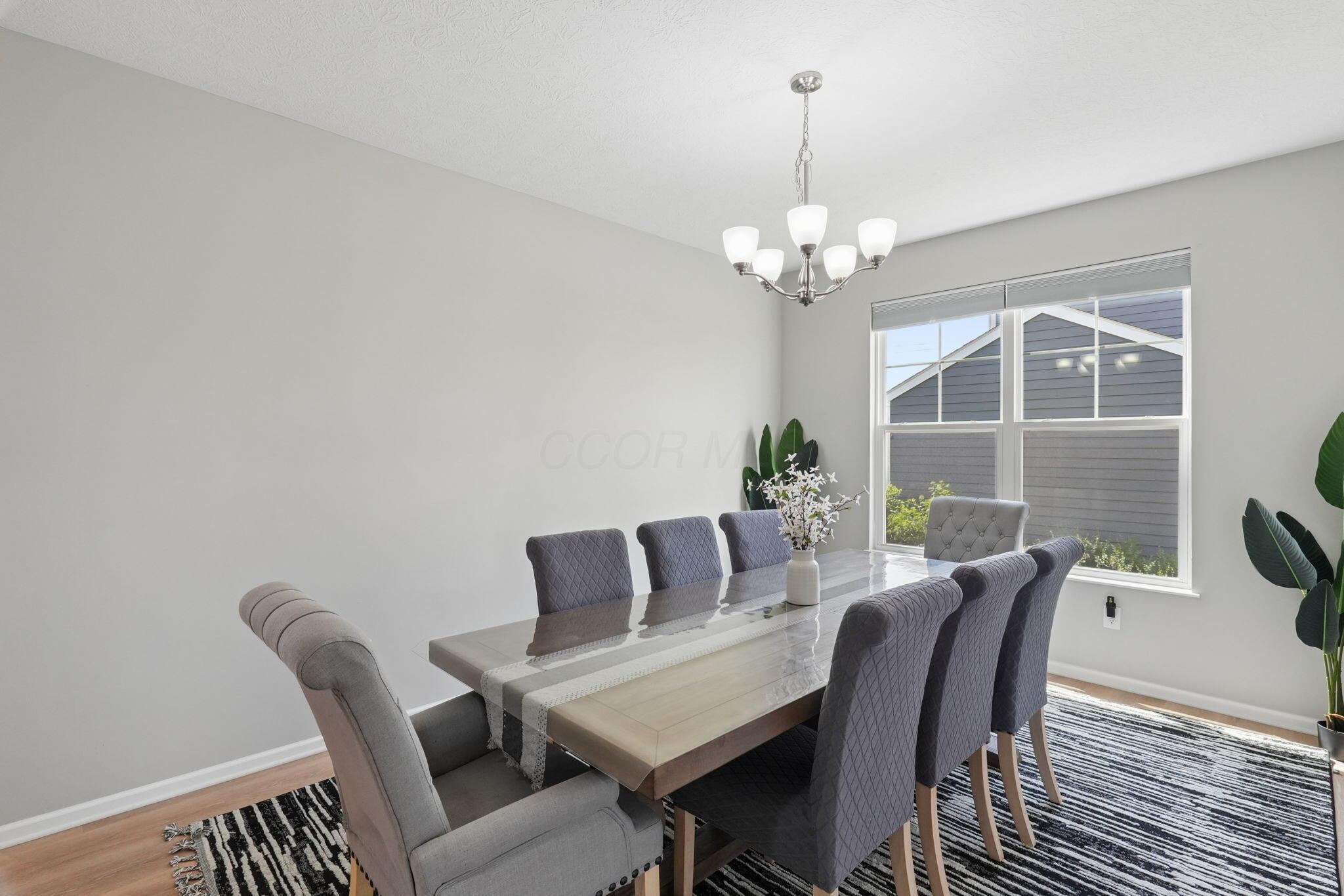 2729 Henshaw Drive Property Photo 7