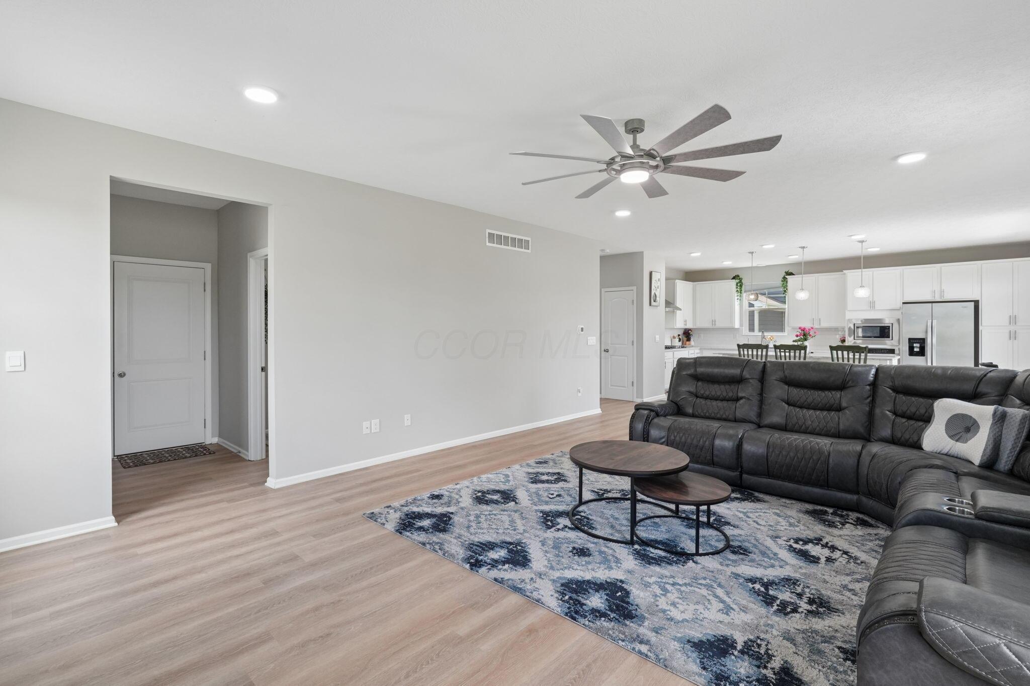2729 Henshaw Drive Property Photo 10