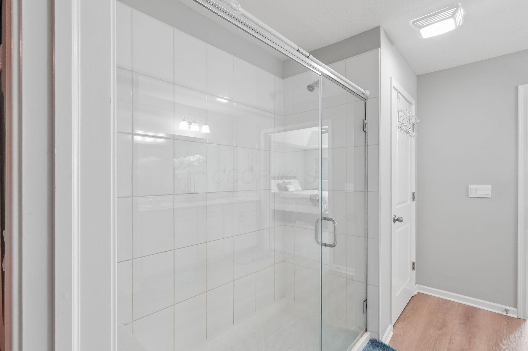 2729 Henshaw Drive Property Photo 32