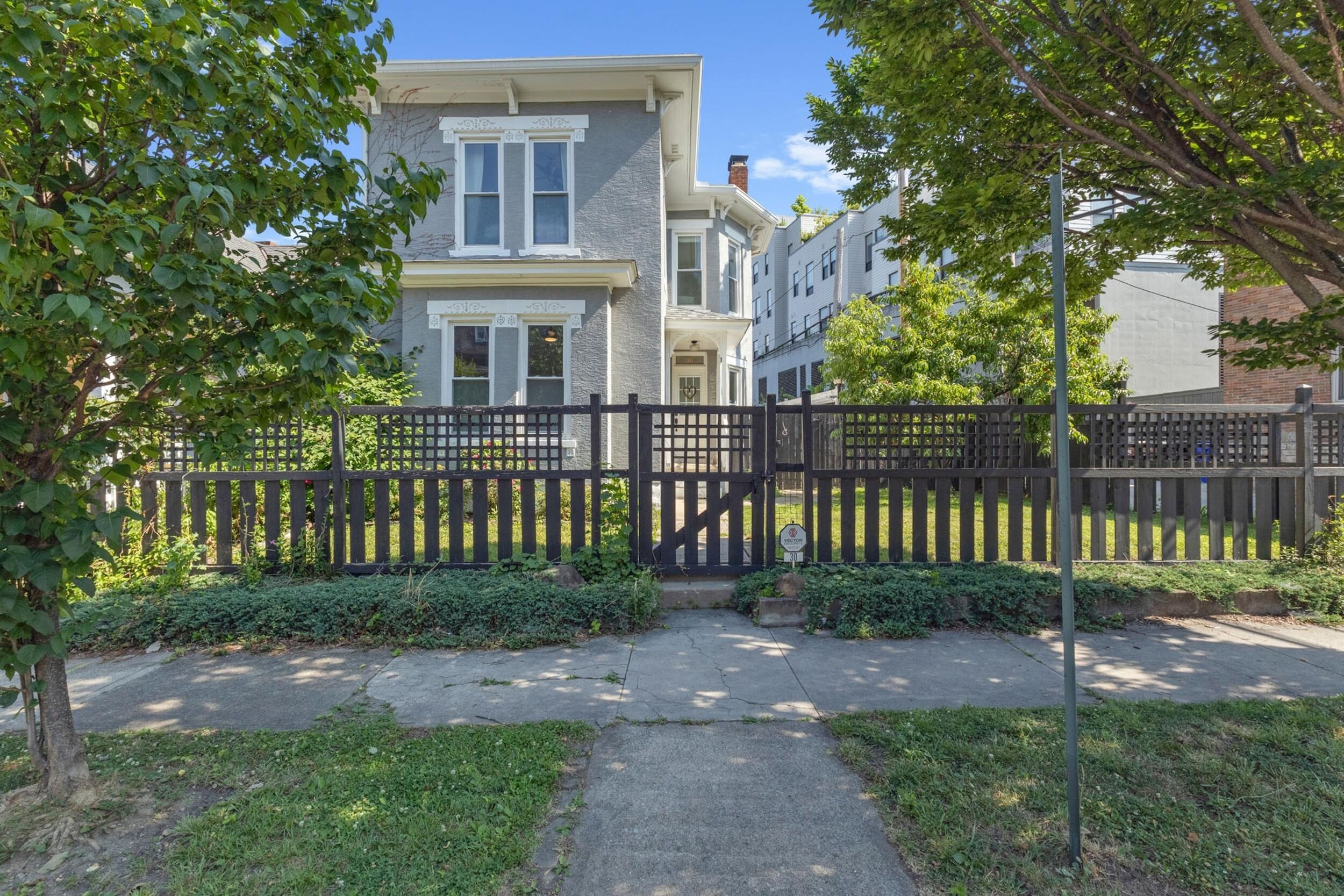 30 Clark Place Property Photo 1