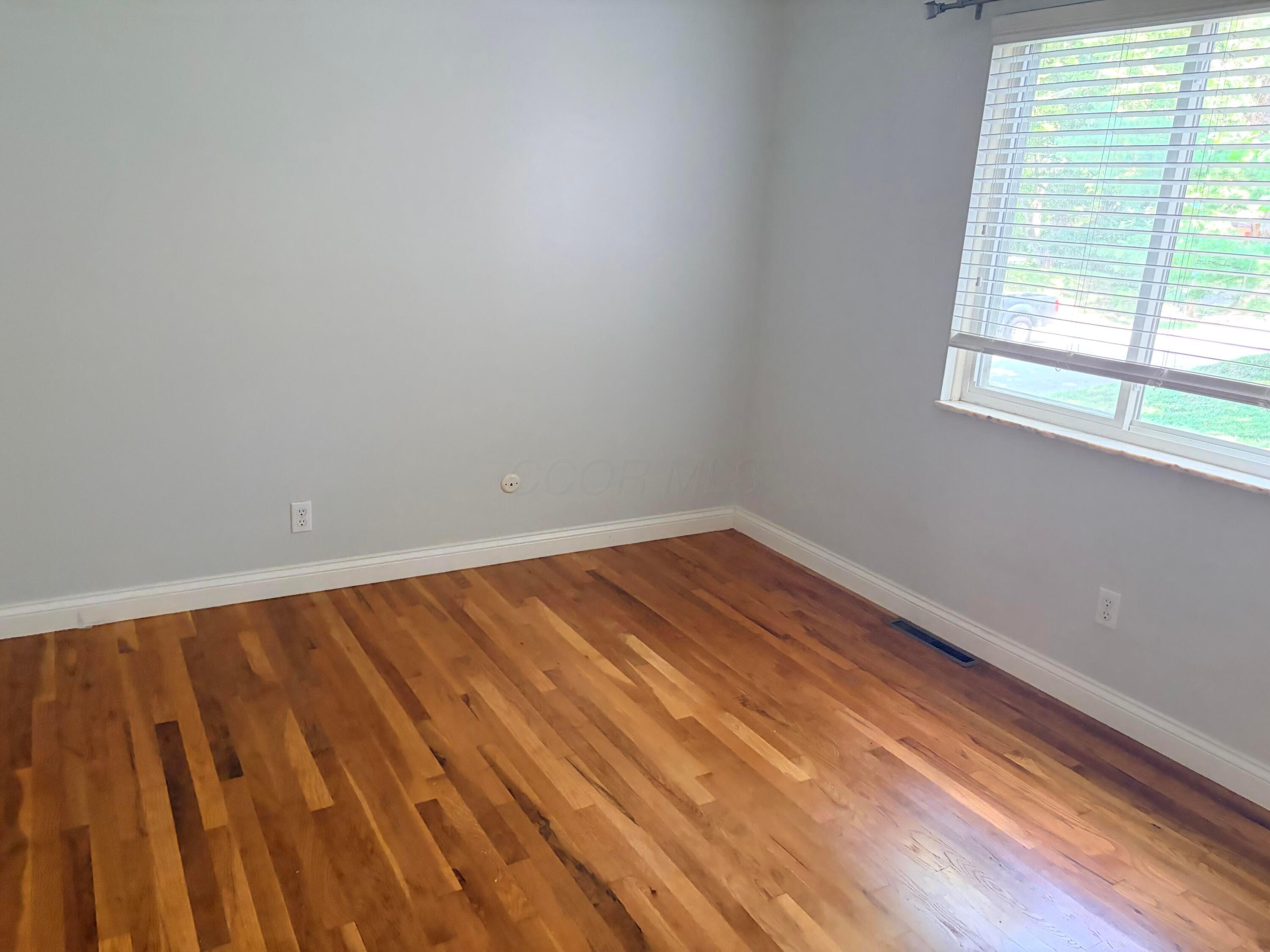 301 Fenway Road, B Property Photo 11