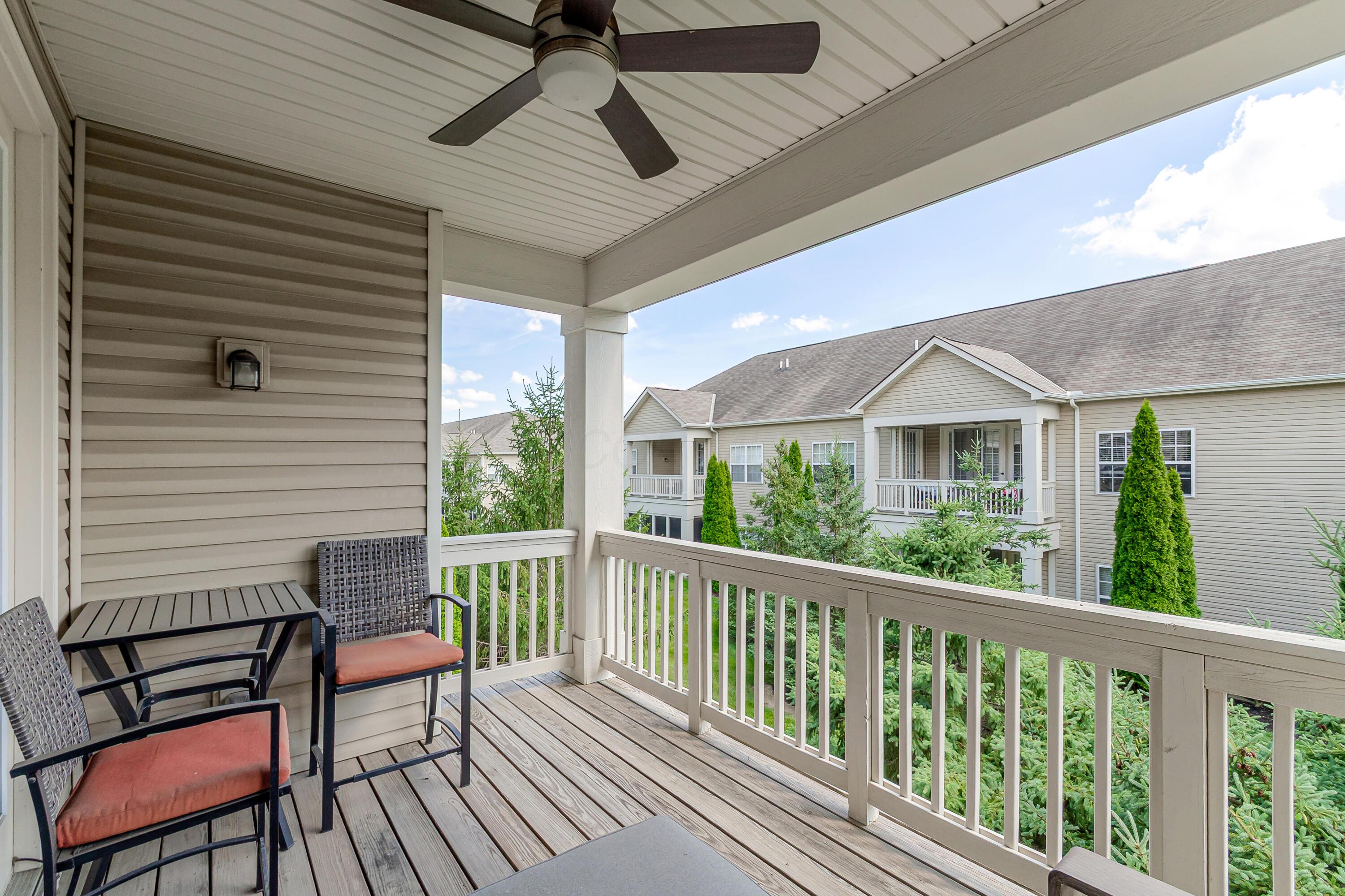 1413 Carylake Circle Property Photo 23