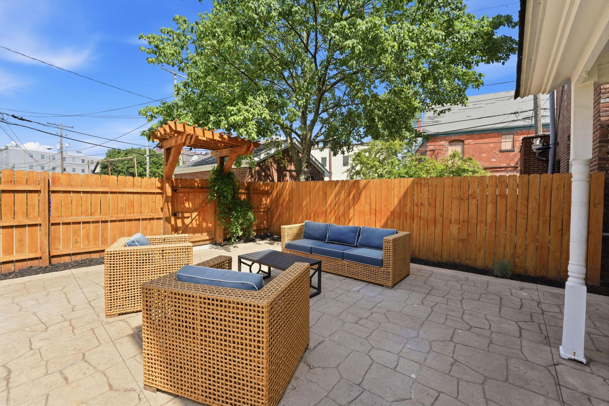 29 Hoffman Avenue Property Photo 37