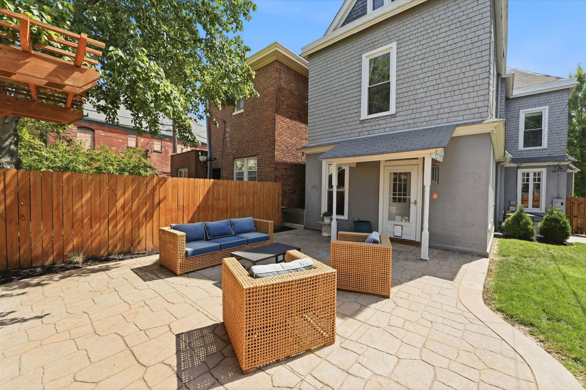 29 Hoffman Avenue Property Photo 40