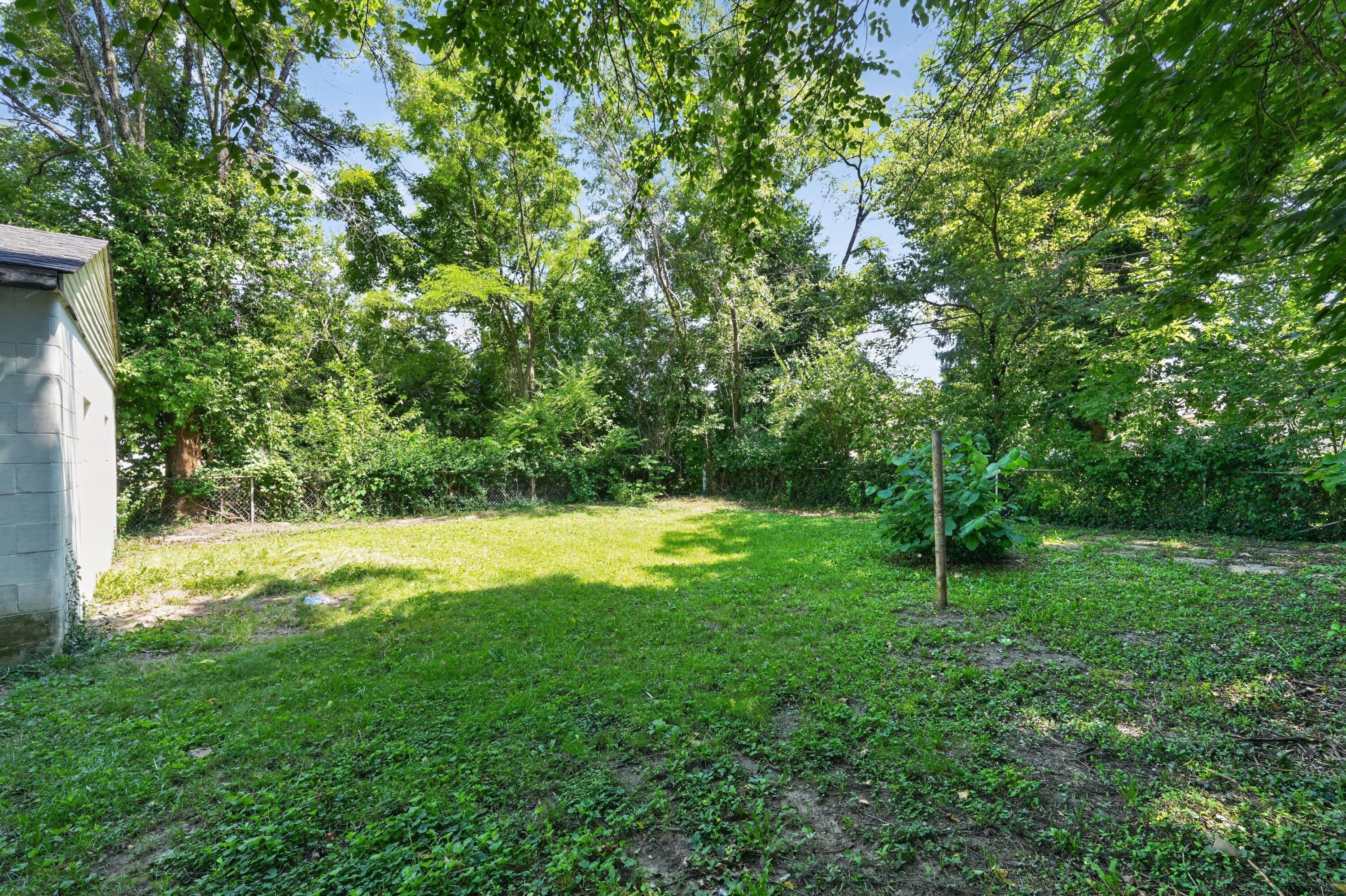1217 Smith Road Property Photo 4