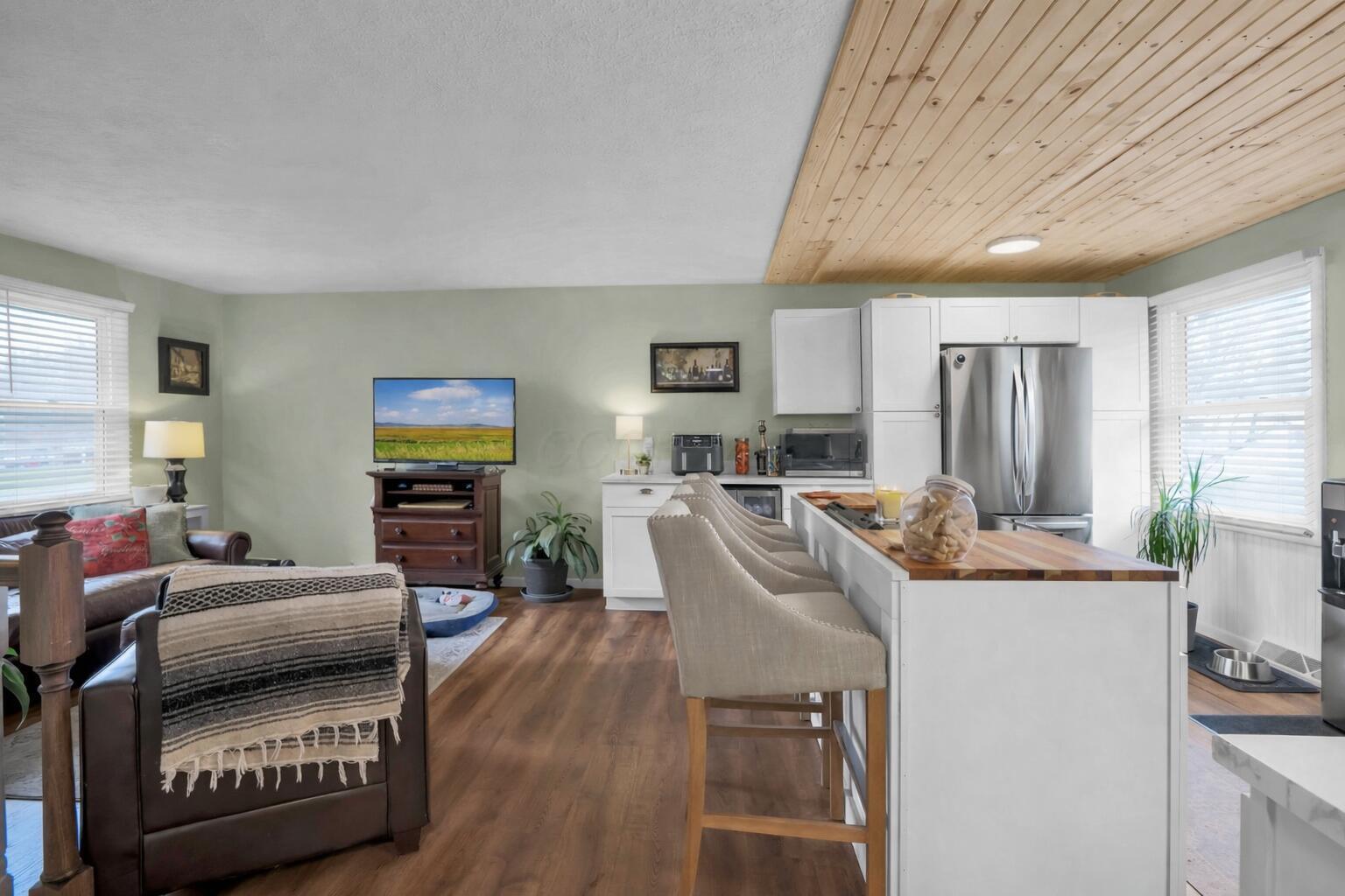 3825 Needham Road Property Photo 8