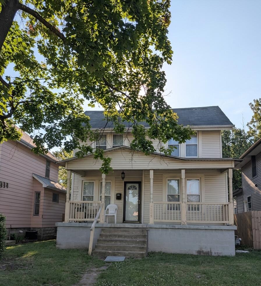 346 Whitethorne Avenue Property Photo 1