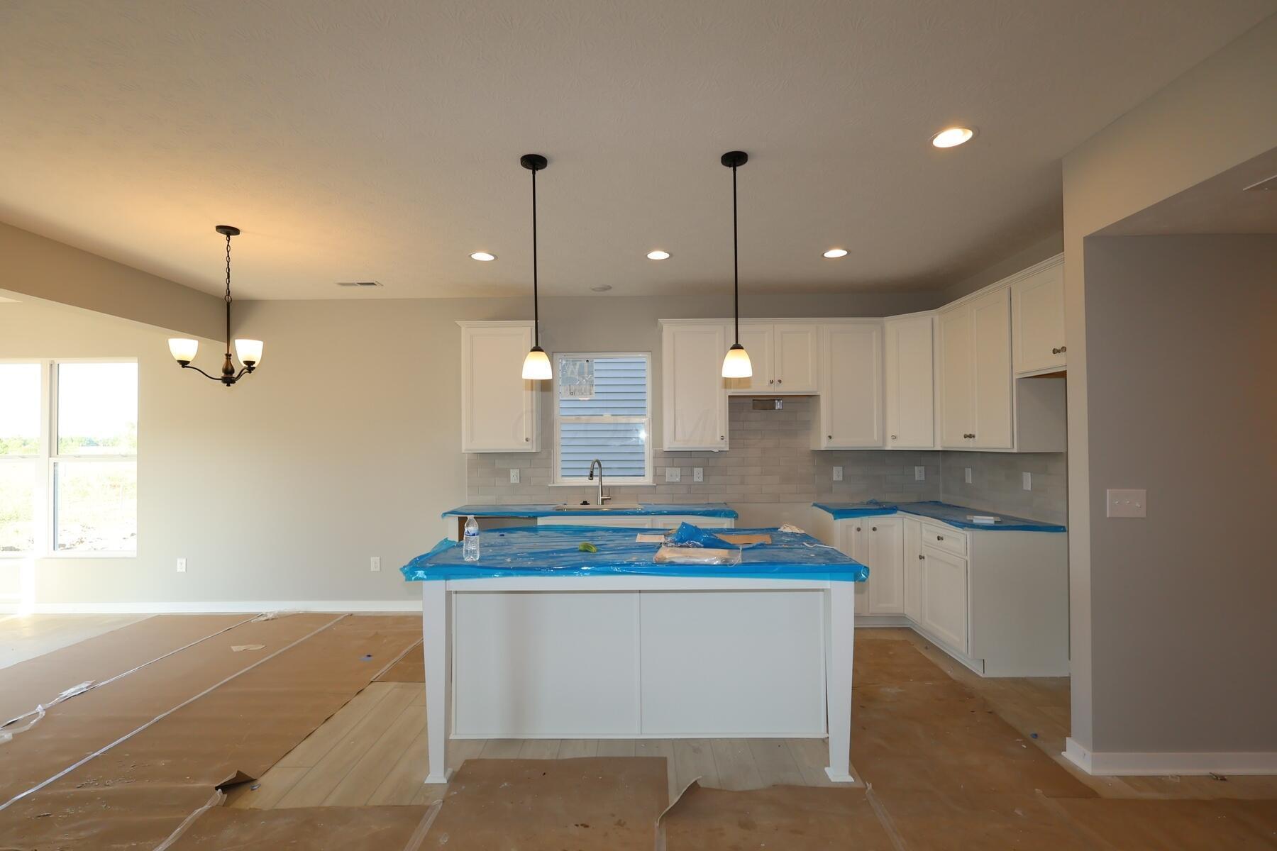 5924 Creekview Drive Property Photo 9