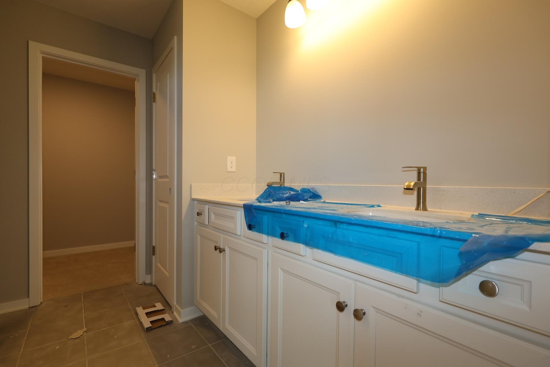 5924 Creekview Drive Property Photo 14