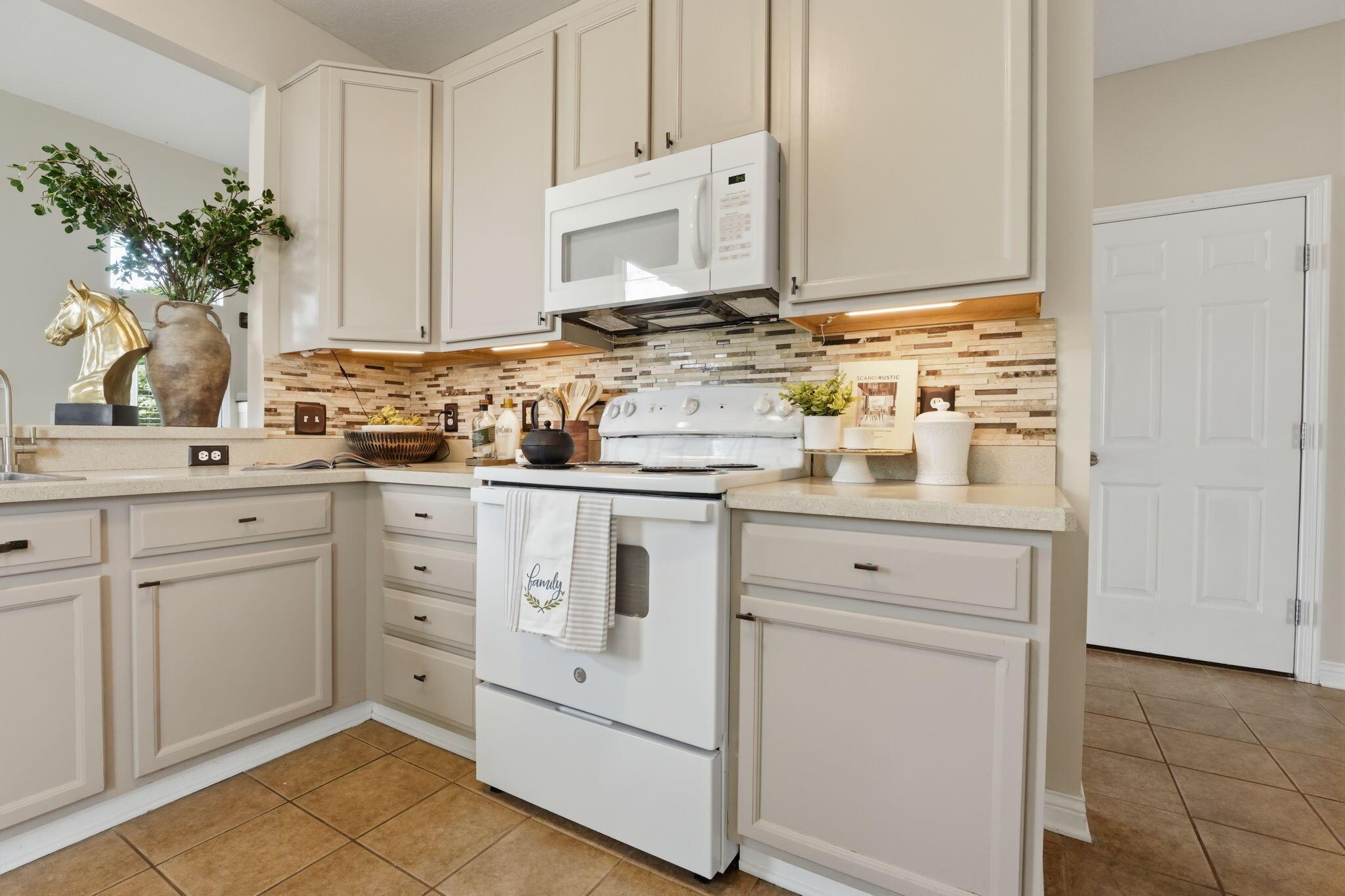 693 Brevard Circle Property Photo 15