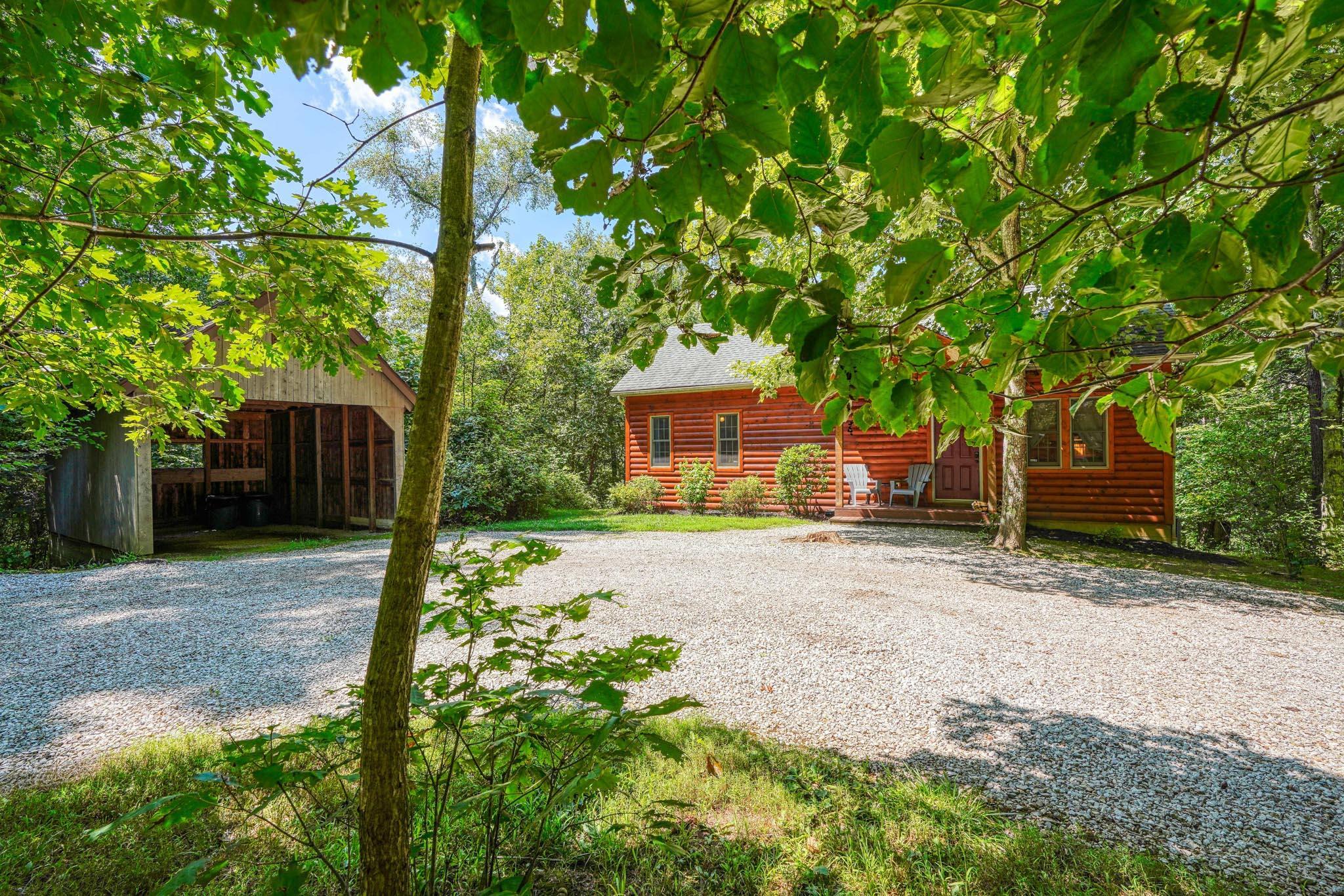 21221 Sterling Road Property Photo 4
