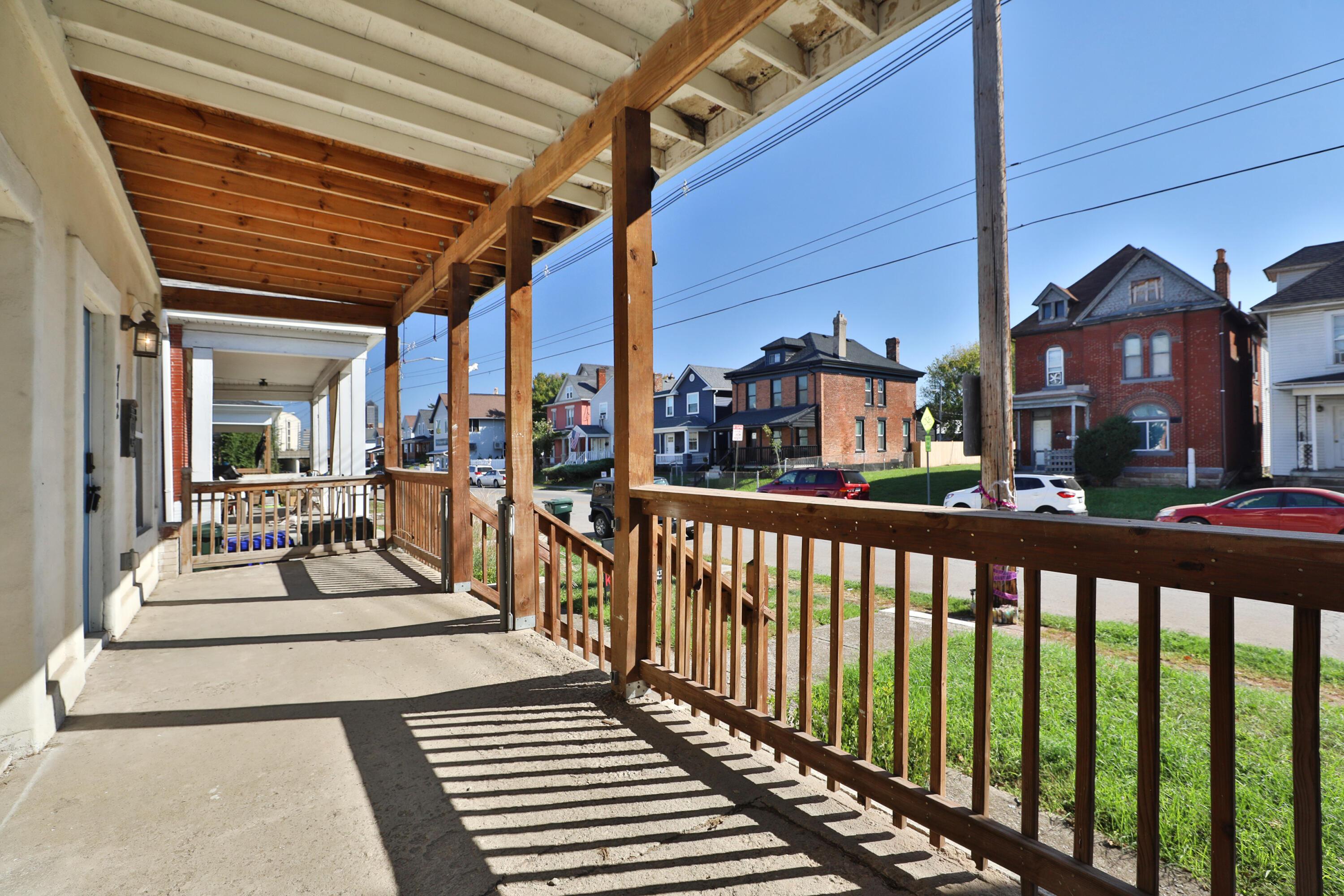 774 Sullivant Avenue Property Photo 4
