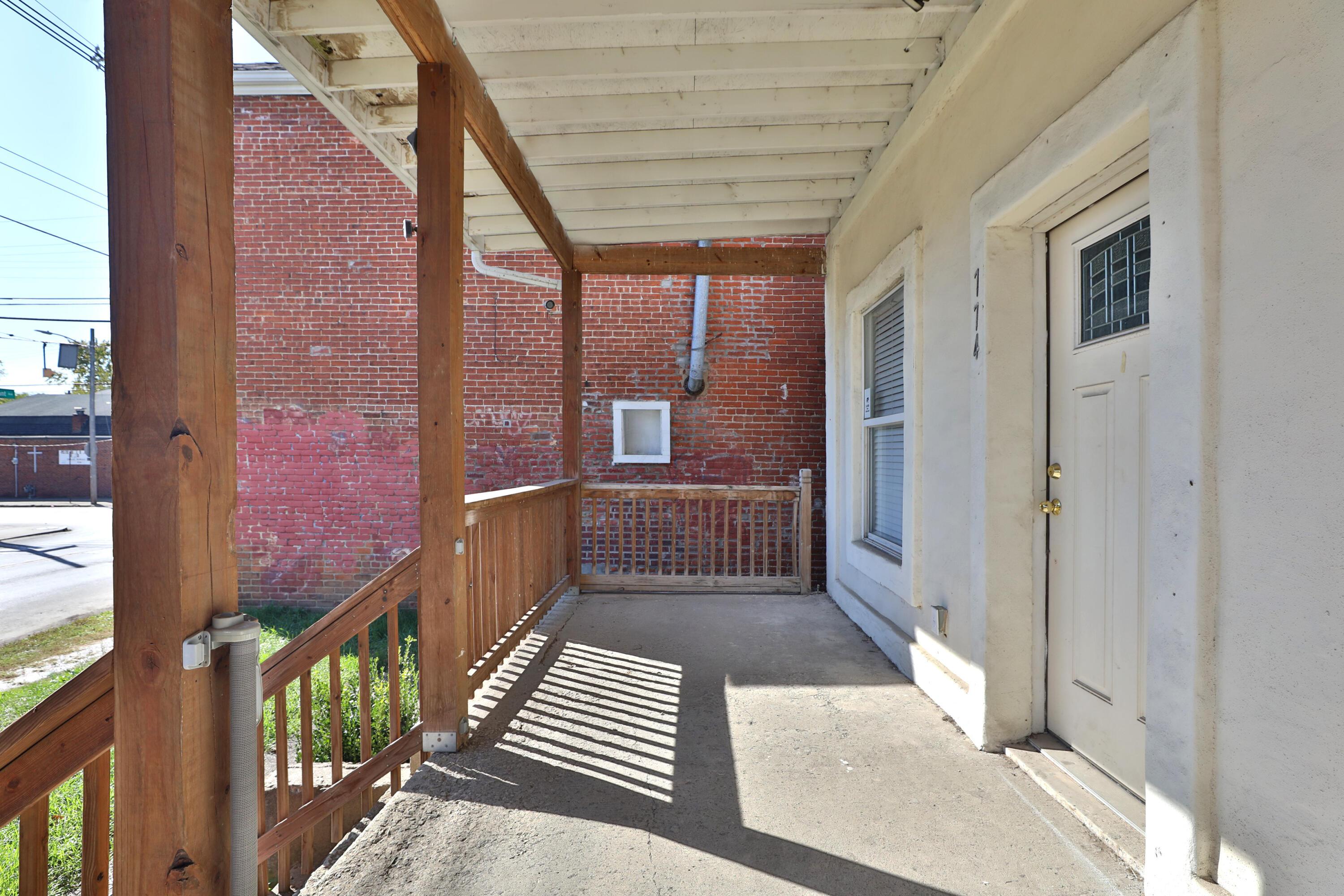 774 Sullivant Avenue Property Photo 6