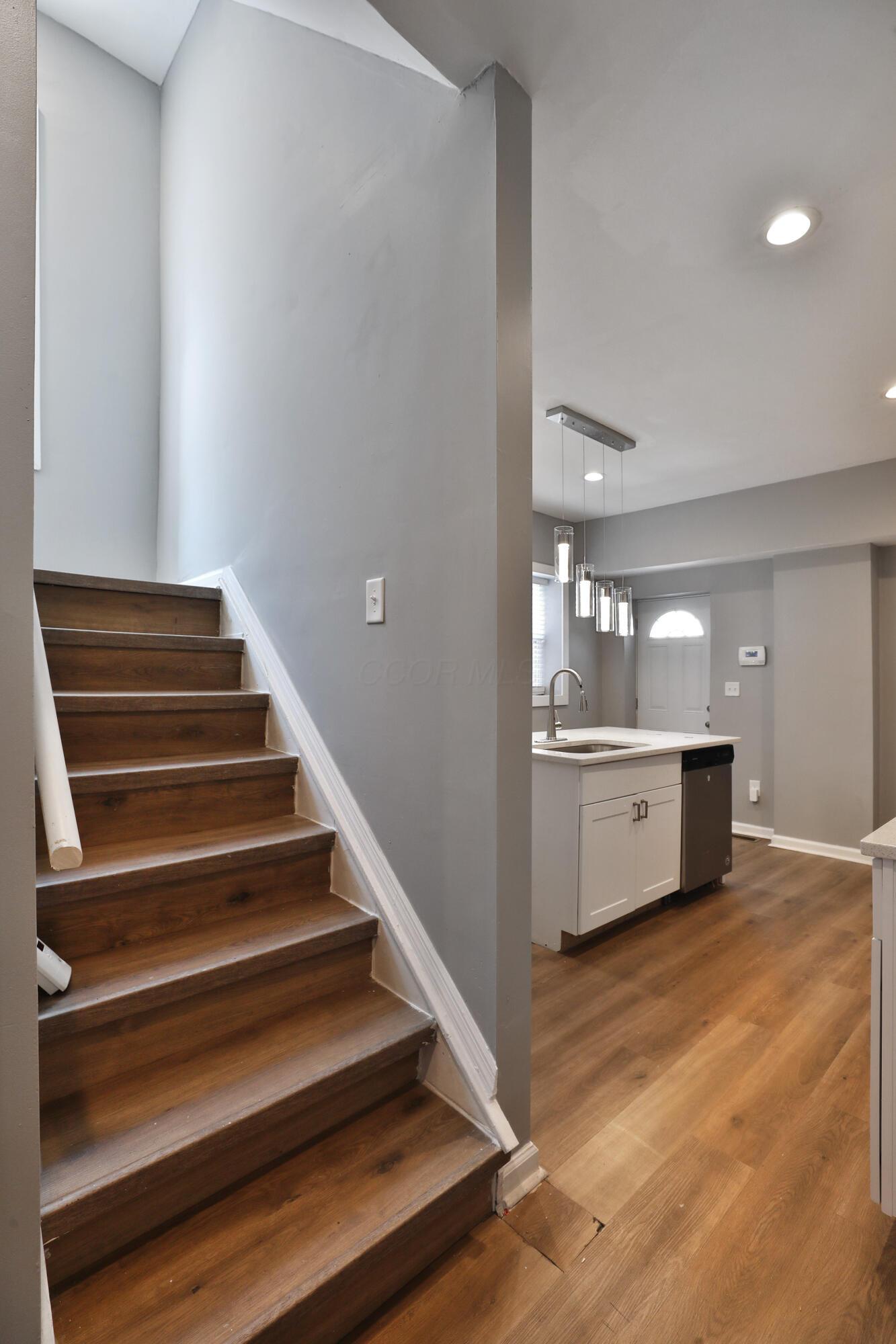 774 Sullivant Avenue Property Photo 13