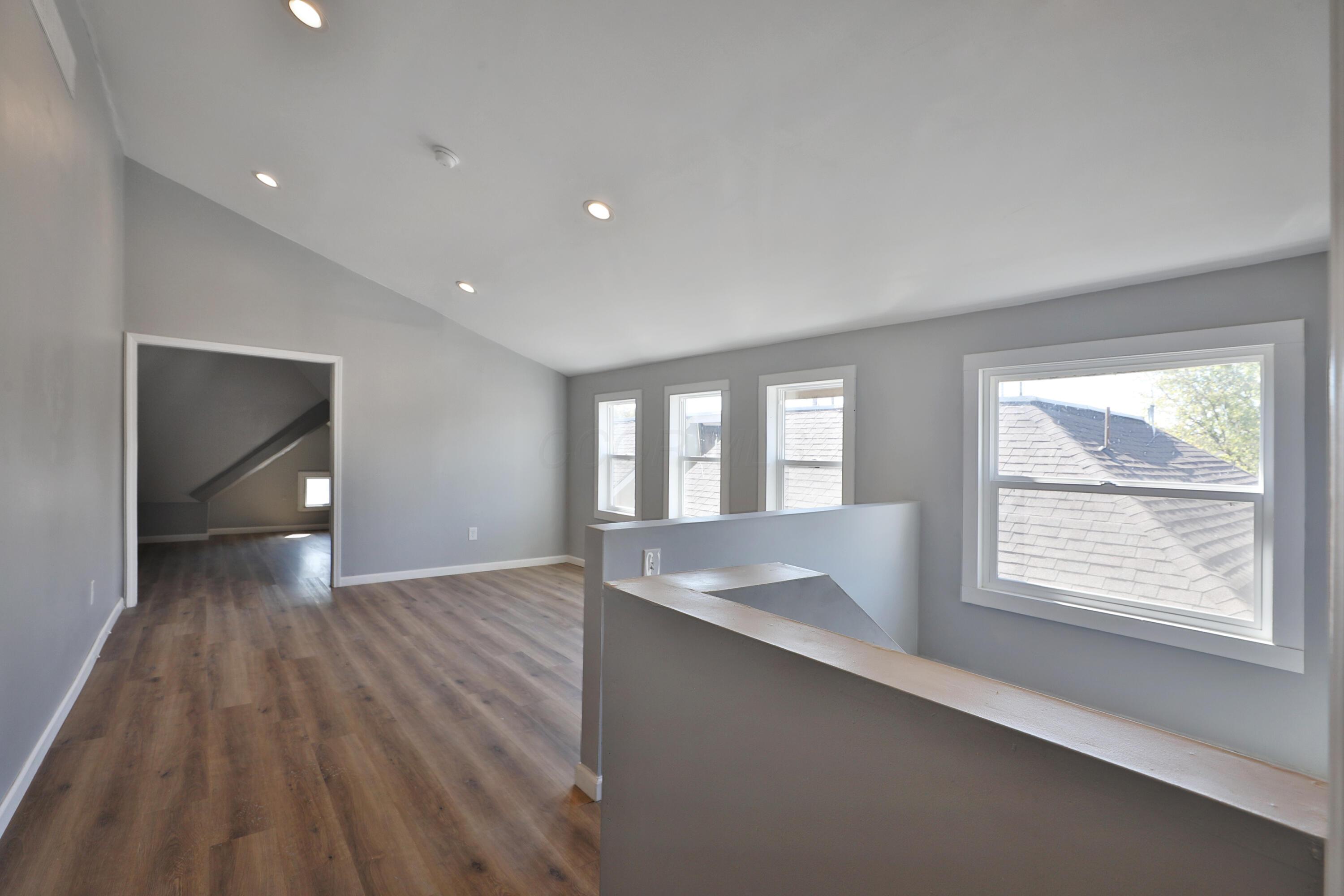 774 Sullivant Avenue Property Photo 33